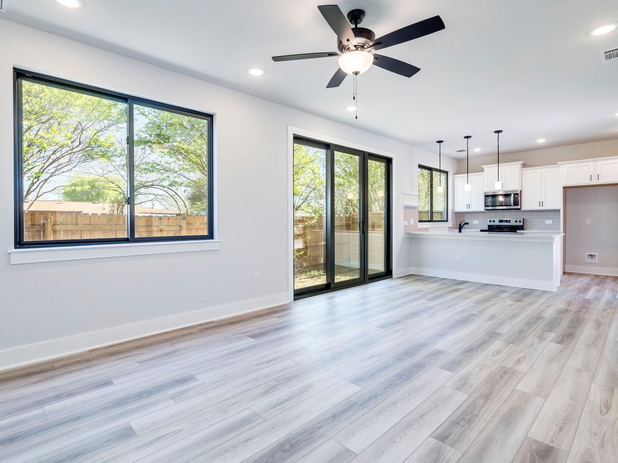 206 E Wonsley Dr # 1 & 2, Austin, TX 78753