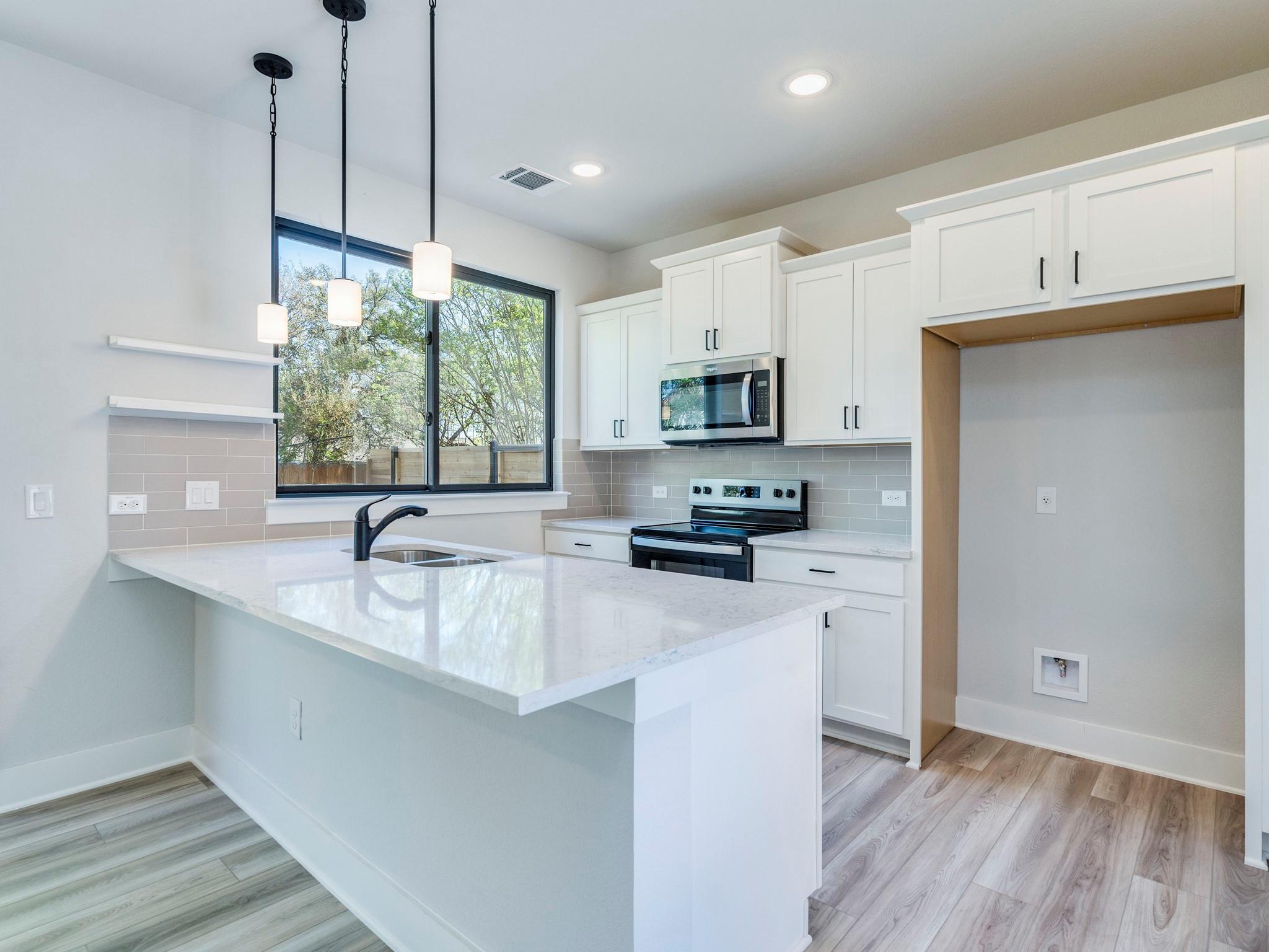 206 E Wonsley Dr # 1 & 2, Austin, TX 78753