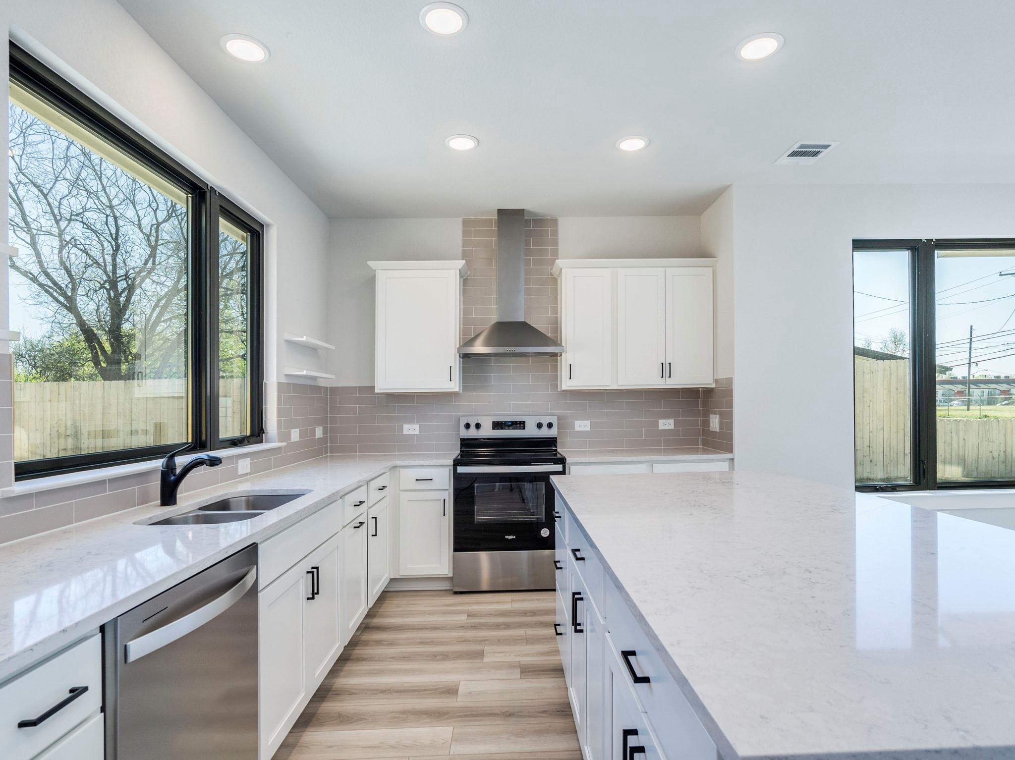 206 E Wonsley Dr # 1 & 2, Austin, TX 78753