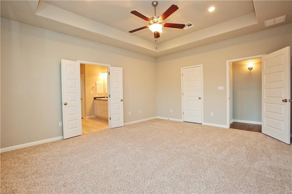 337 Chisholm Trl, Bastrop, TX 78602