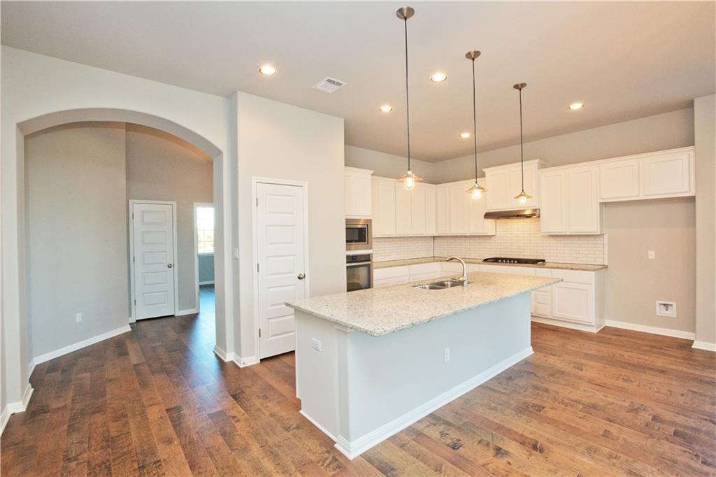 337 Chisholm Trl, Bastrop, TX 78602