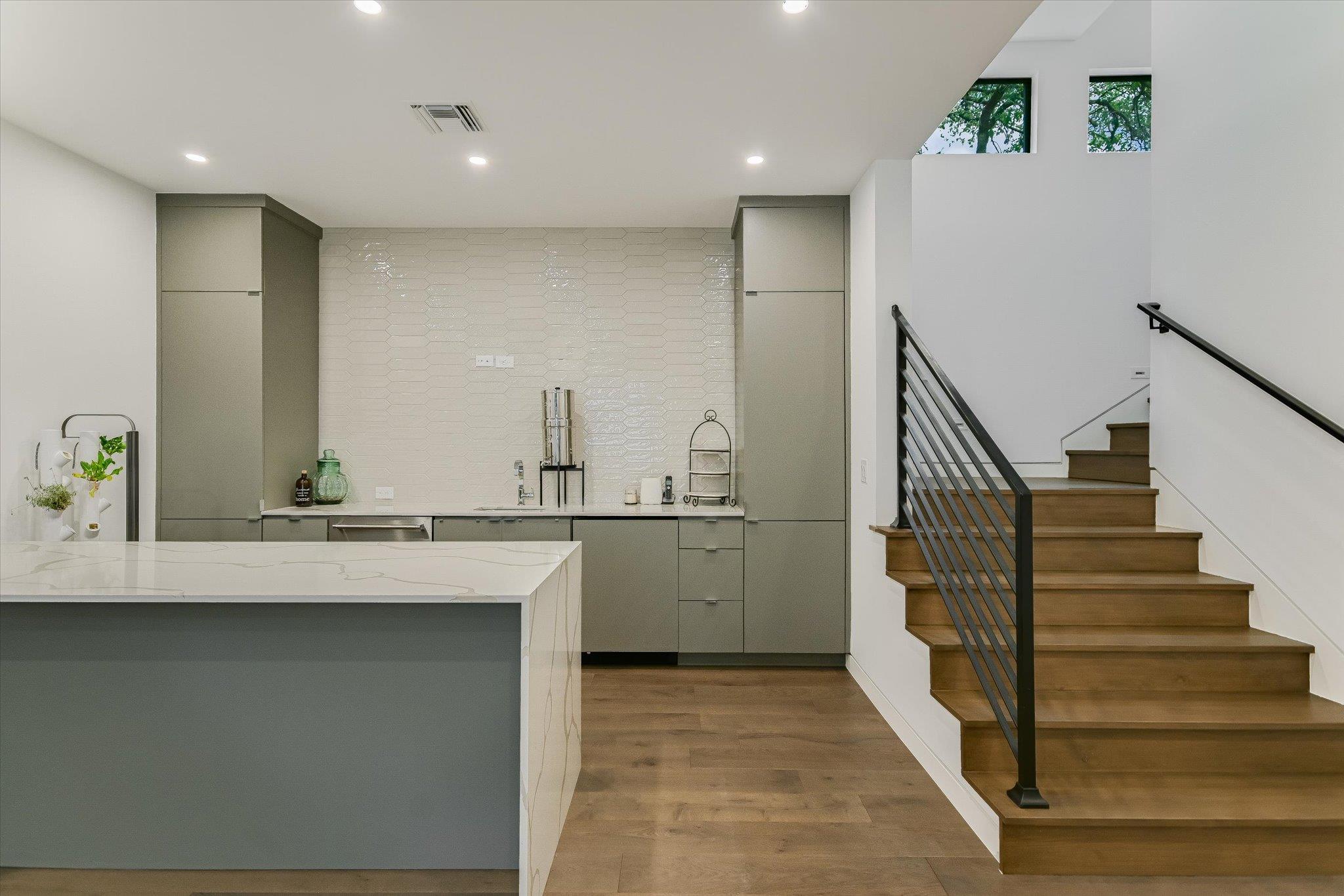 2004 Rue De St Tropez, Austin, TX 78746