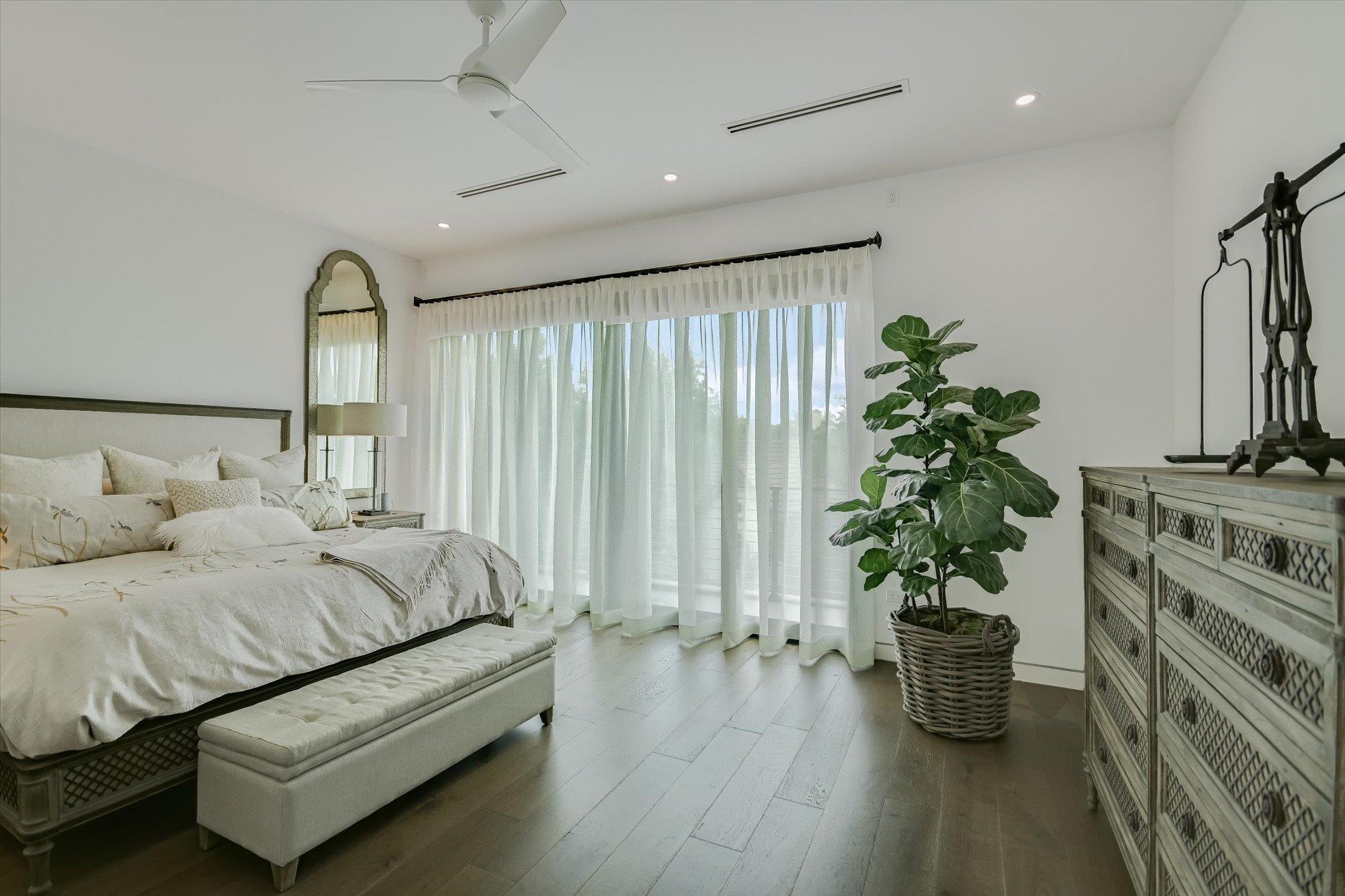 2004 Rue De St Tropez, Austin, TX 78746