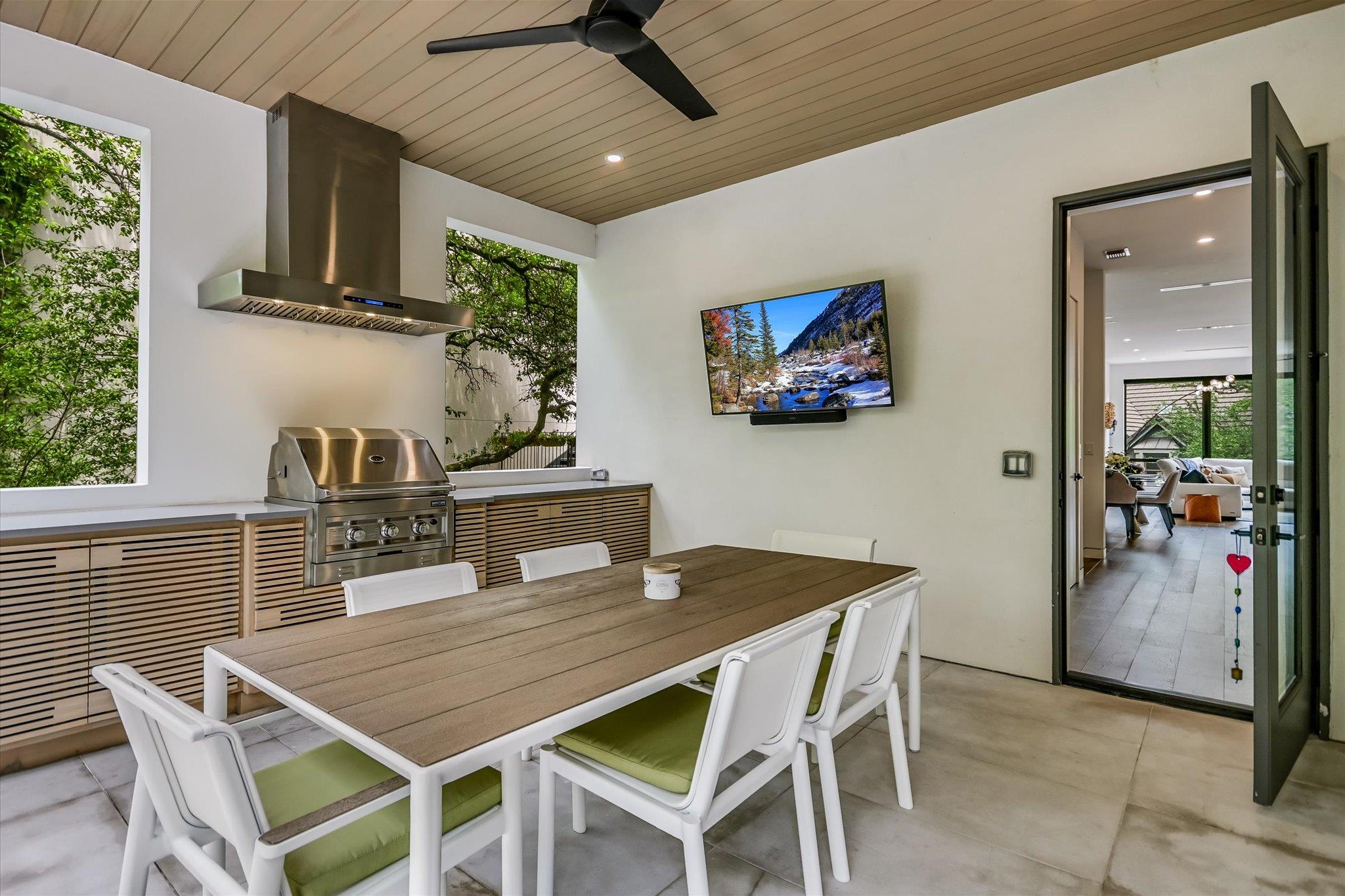 2004 Rue De St Tropez, Austin, TX 78746