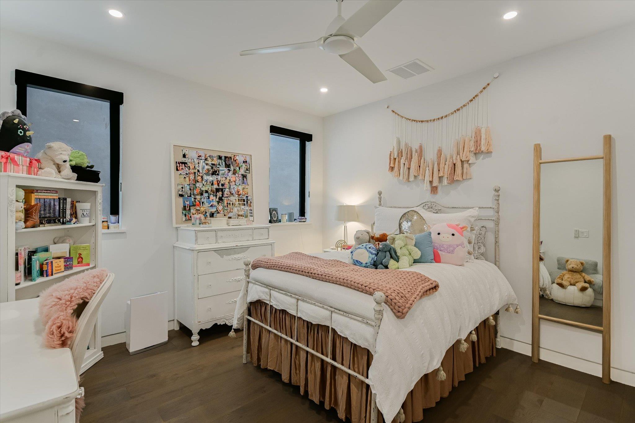 2004 Rue De St Tropez, Austin, TX 78746
