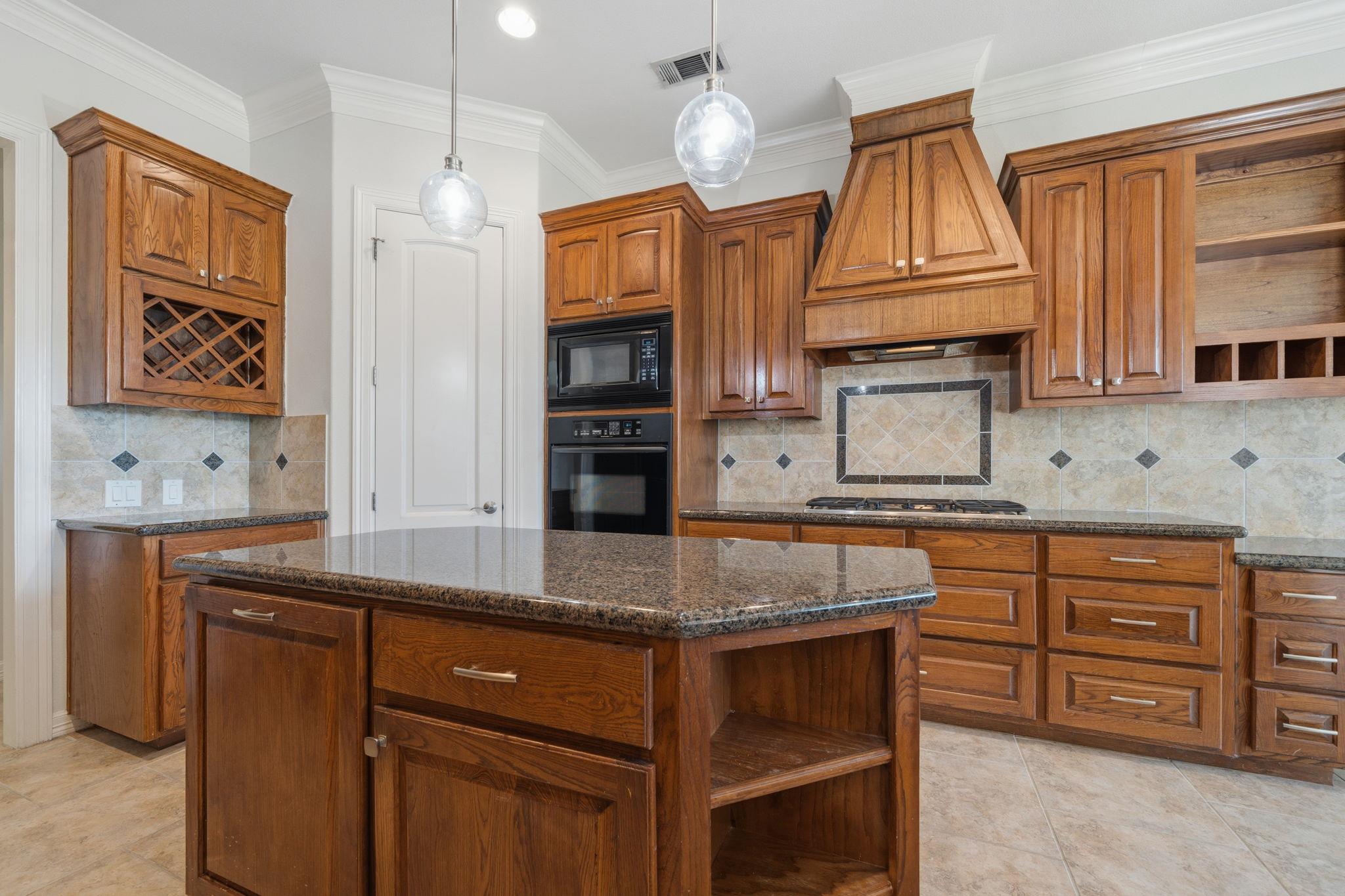 1719 Resaca Blvd, Austin, TX 78738