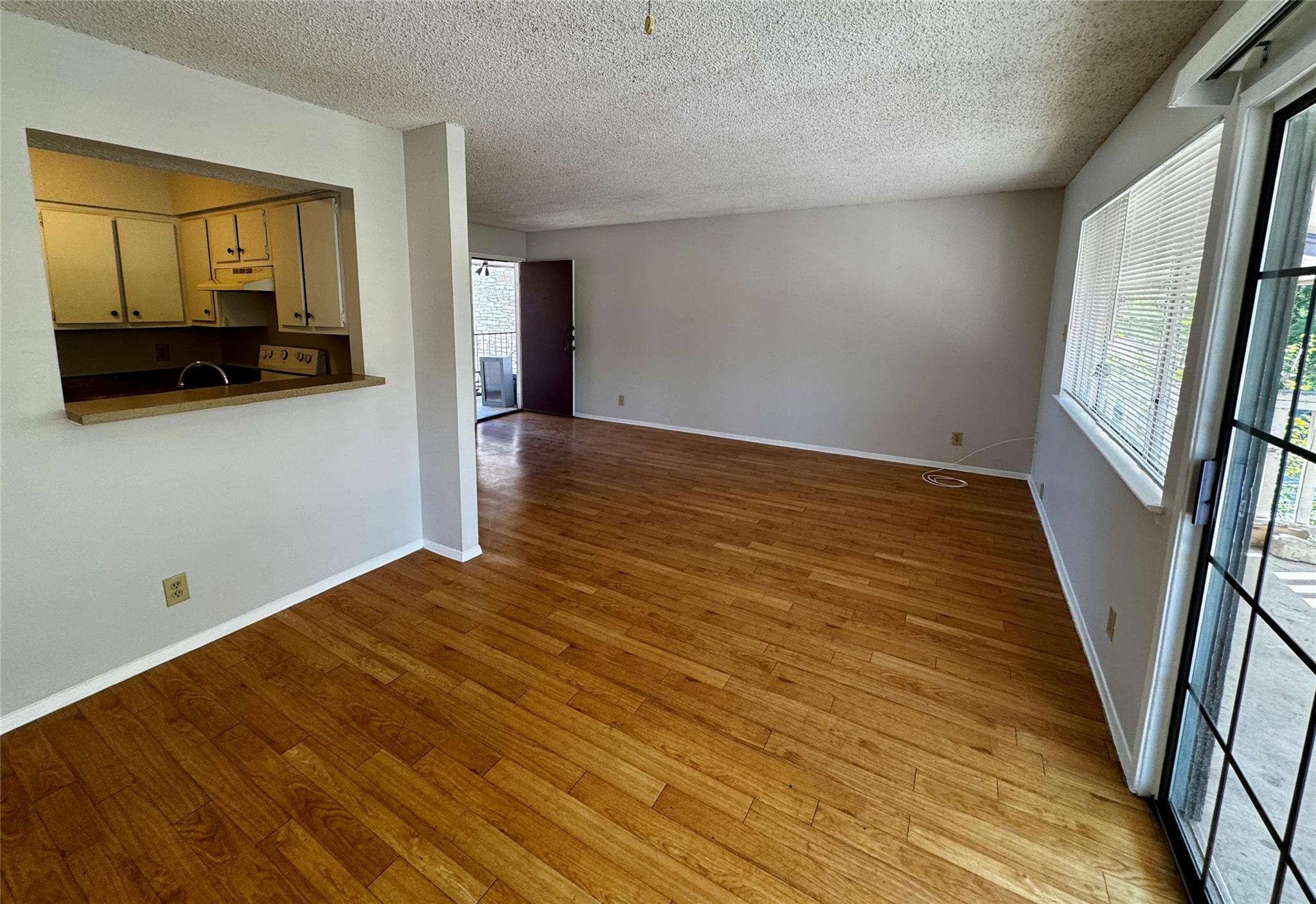 8905 Parkfield Dr # 203, Austin, TX 78758