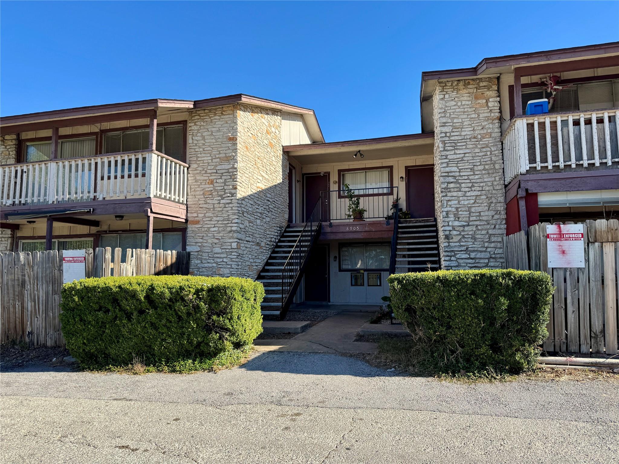 8905 Parkfield Dr # 203, Austin, TX 78758