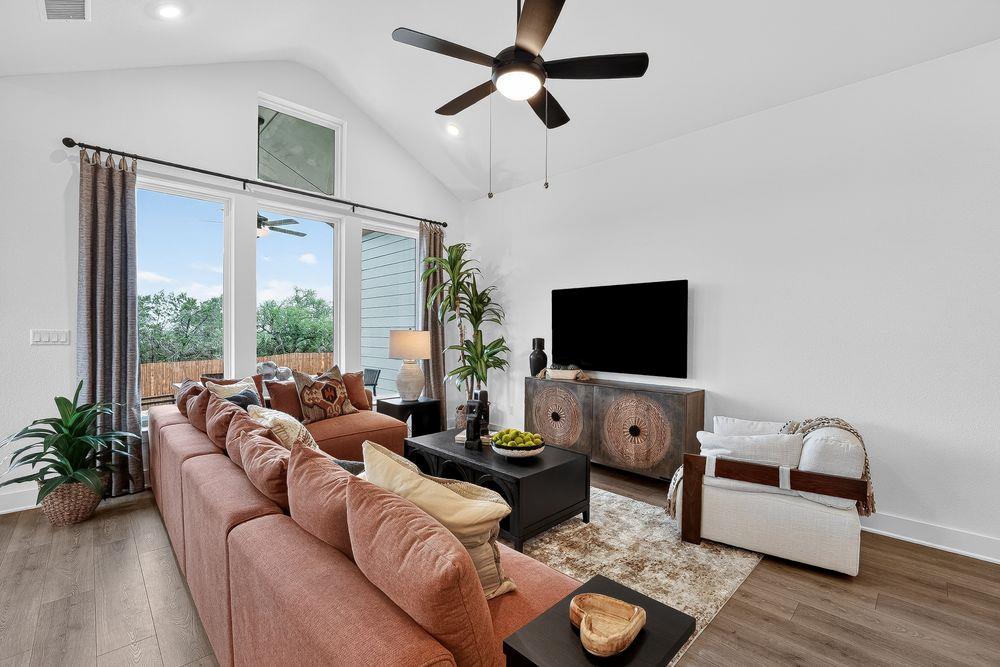480 Emerald Walk Loop, Dripping Springs, TX 78620