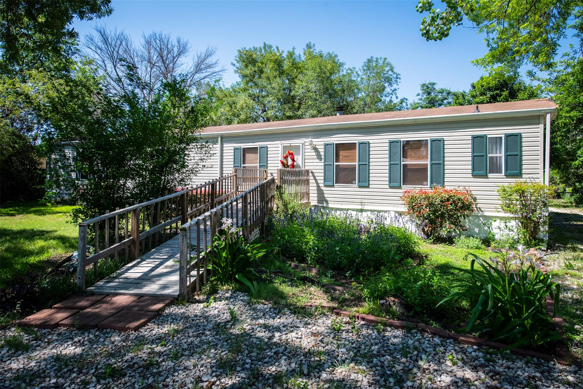 258 Quail Ridge Dr, Kyle, TX 78640