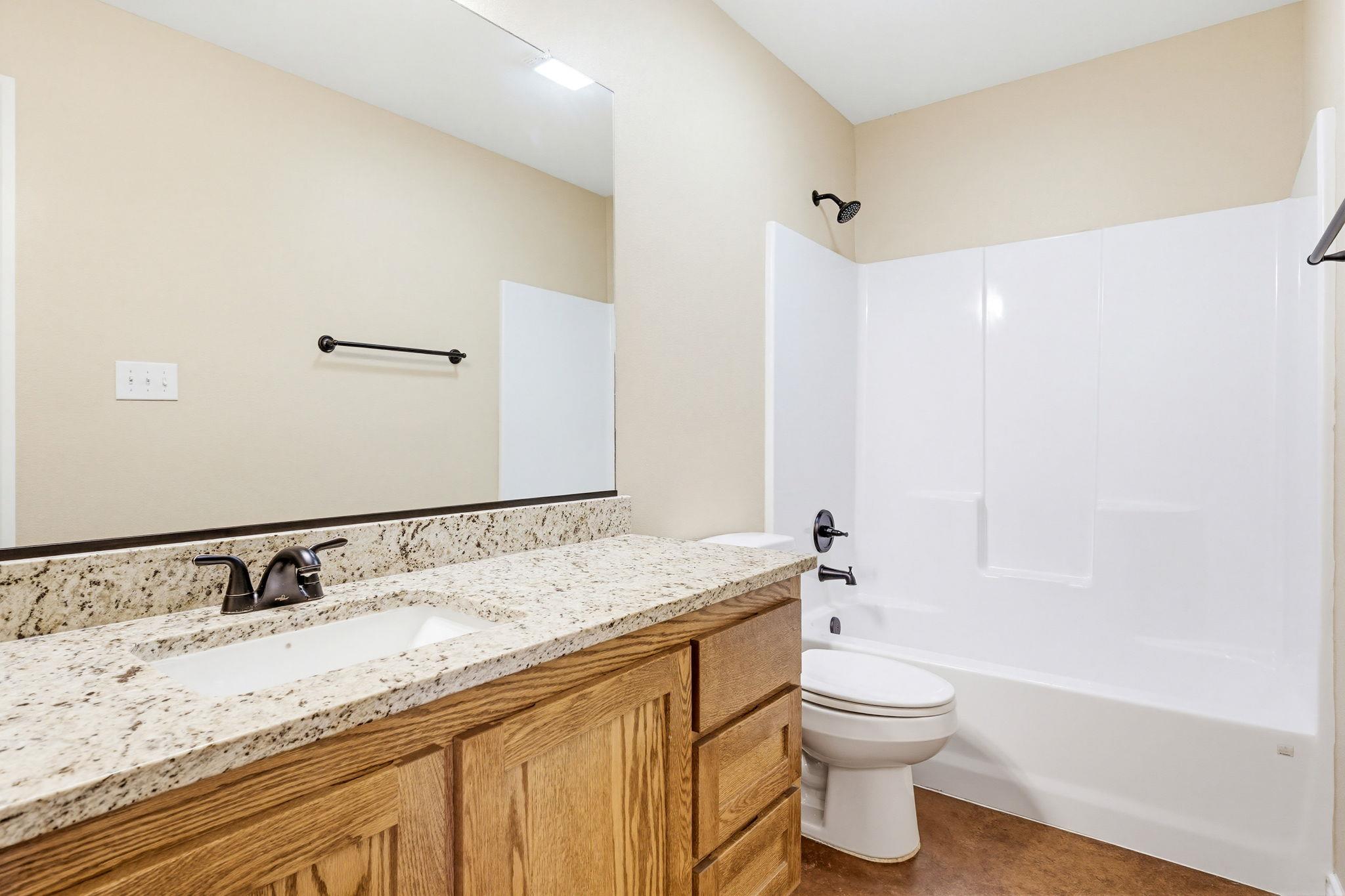 1124 Limestone Dr, Lampasas, TX 76550