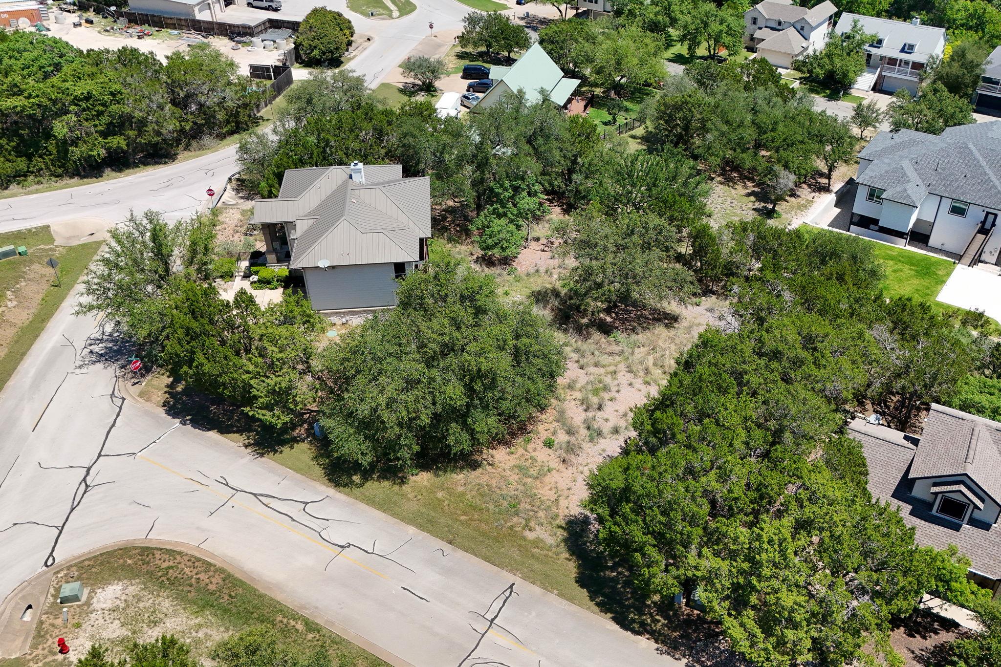 501 Lakeland Cir, Lago Vista, TX 78645