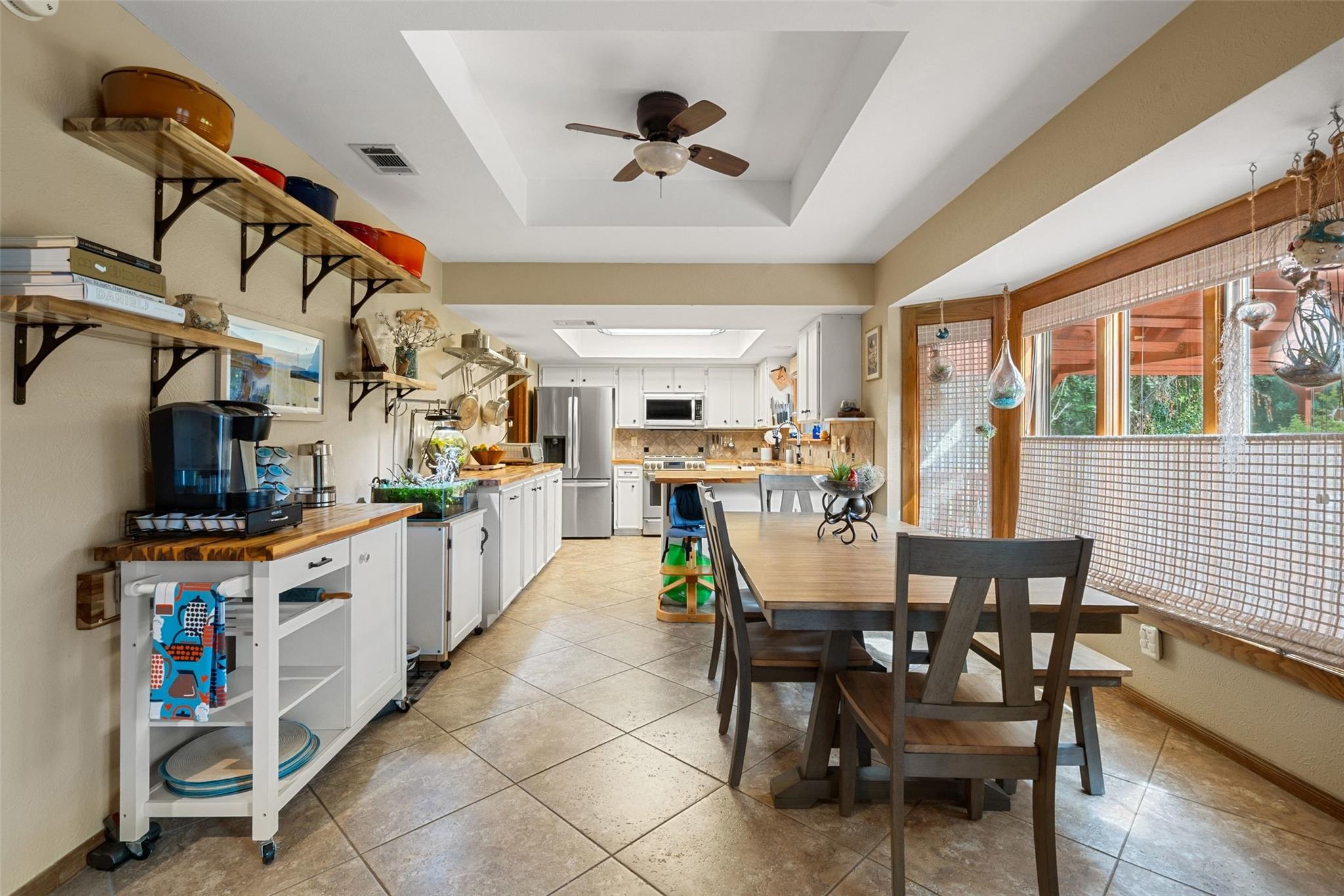 9905 Murmuring Creek Dr, Austin, TX 78736