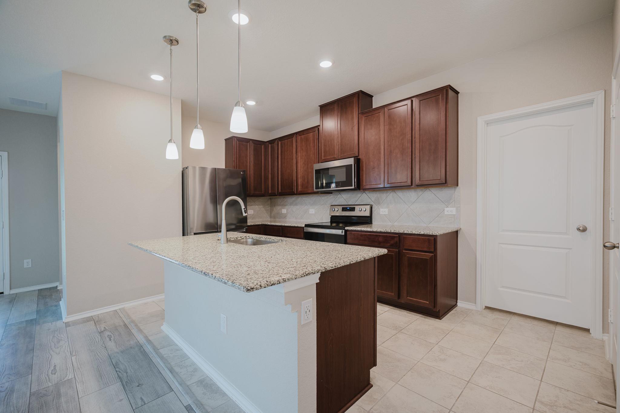 7924 Crystalbrook W, Austin, TX 78724