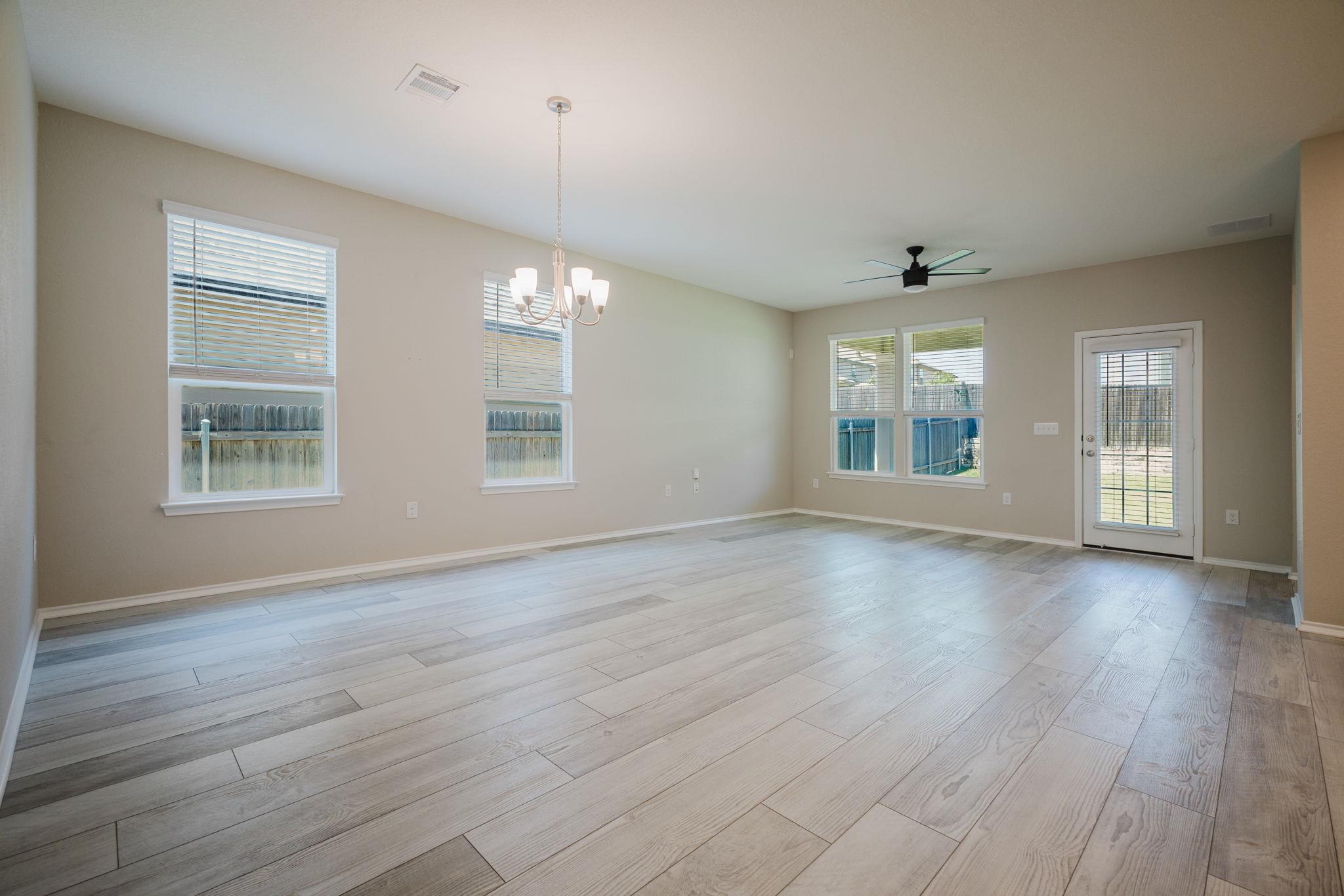 7924 Crystalbrook W, Austin, TX 78724