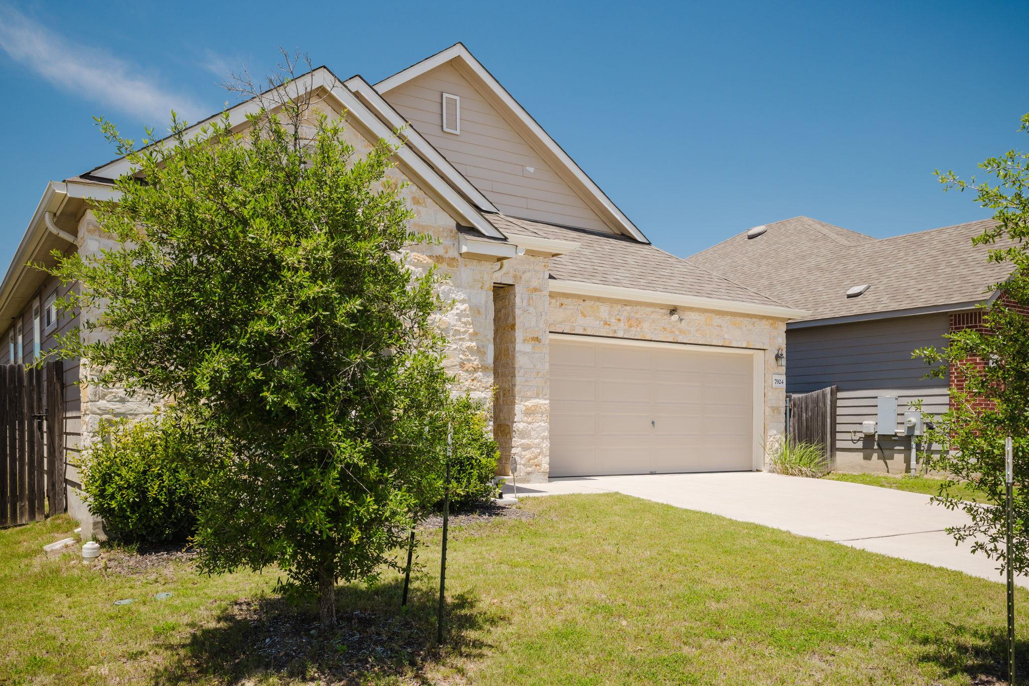 7924 Crystalbrook W, Austin, TX 78724