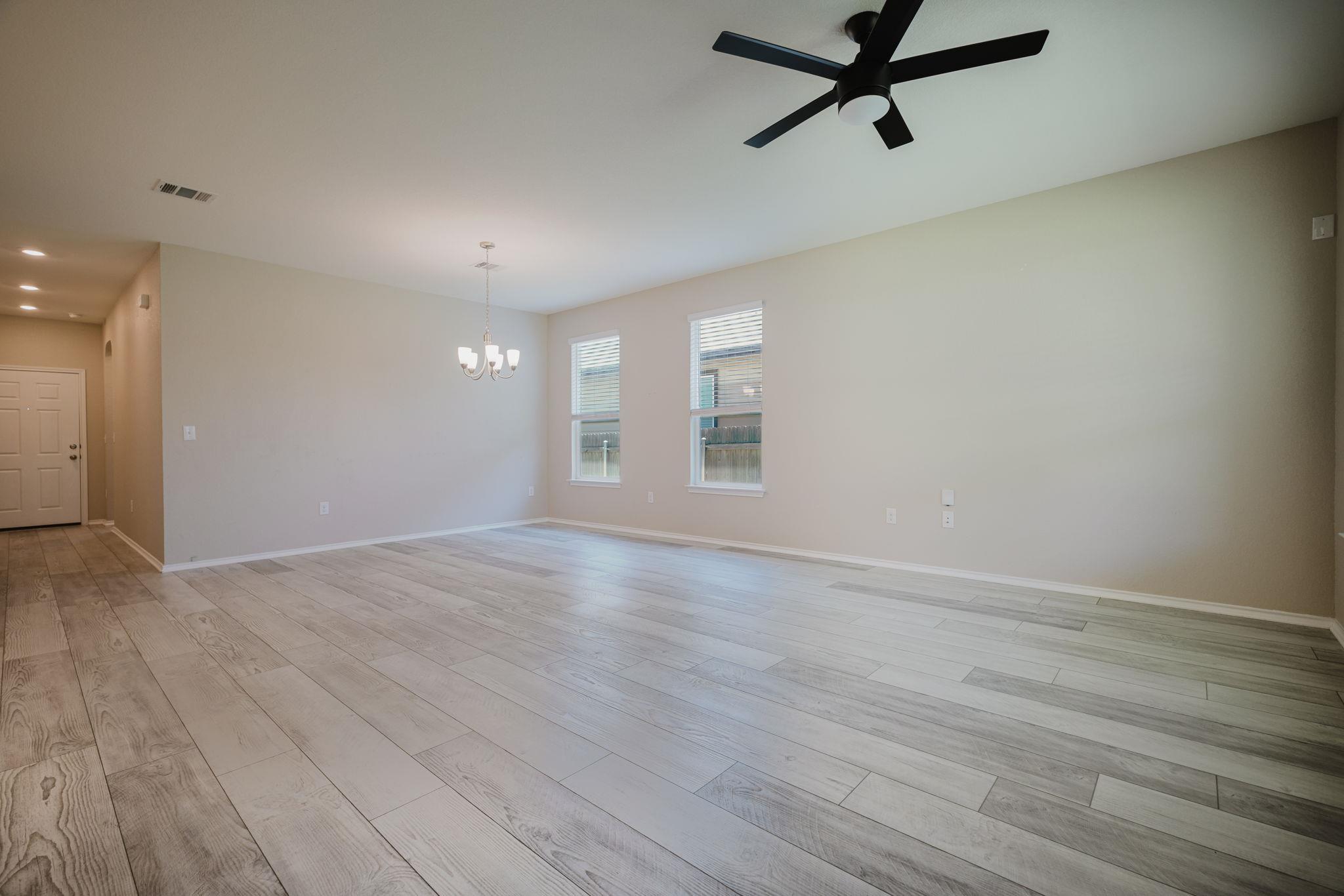 7924 Crystalbrook W, Austin, TX 78724