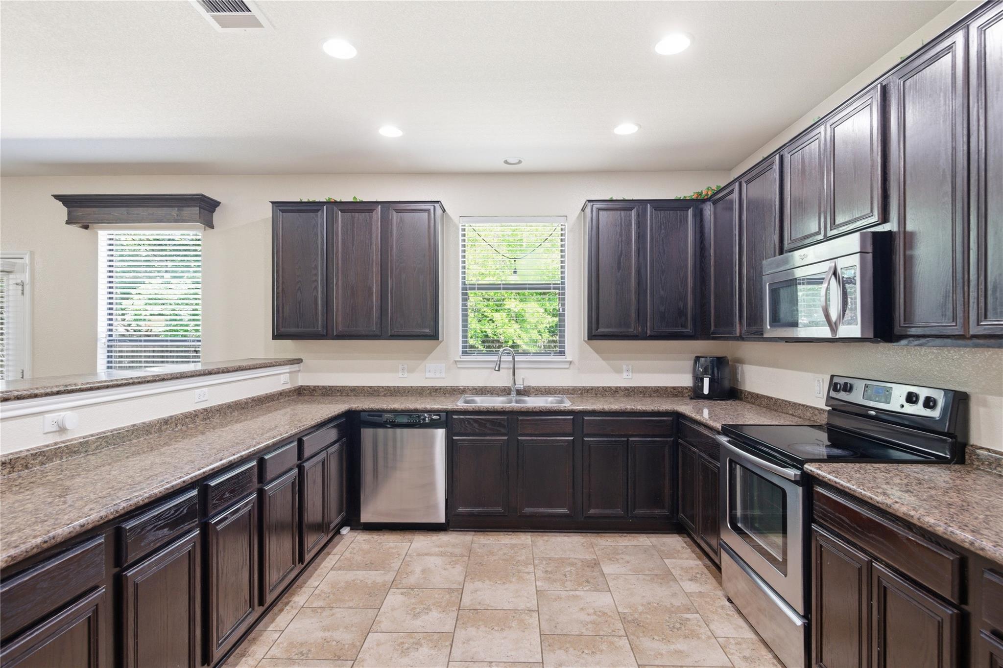515 Clover Flat Rd, Cedar Park, TX 78613
