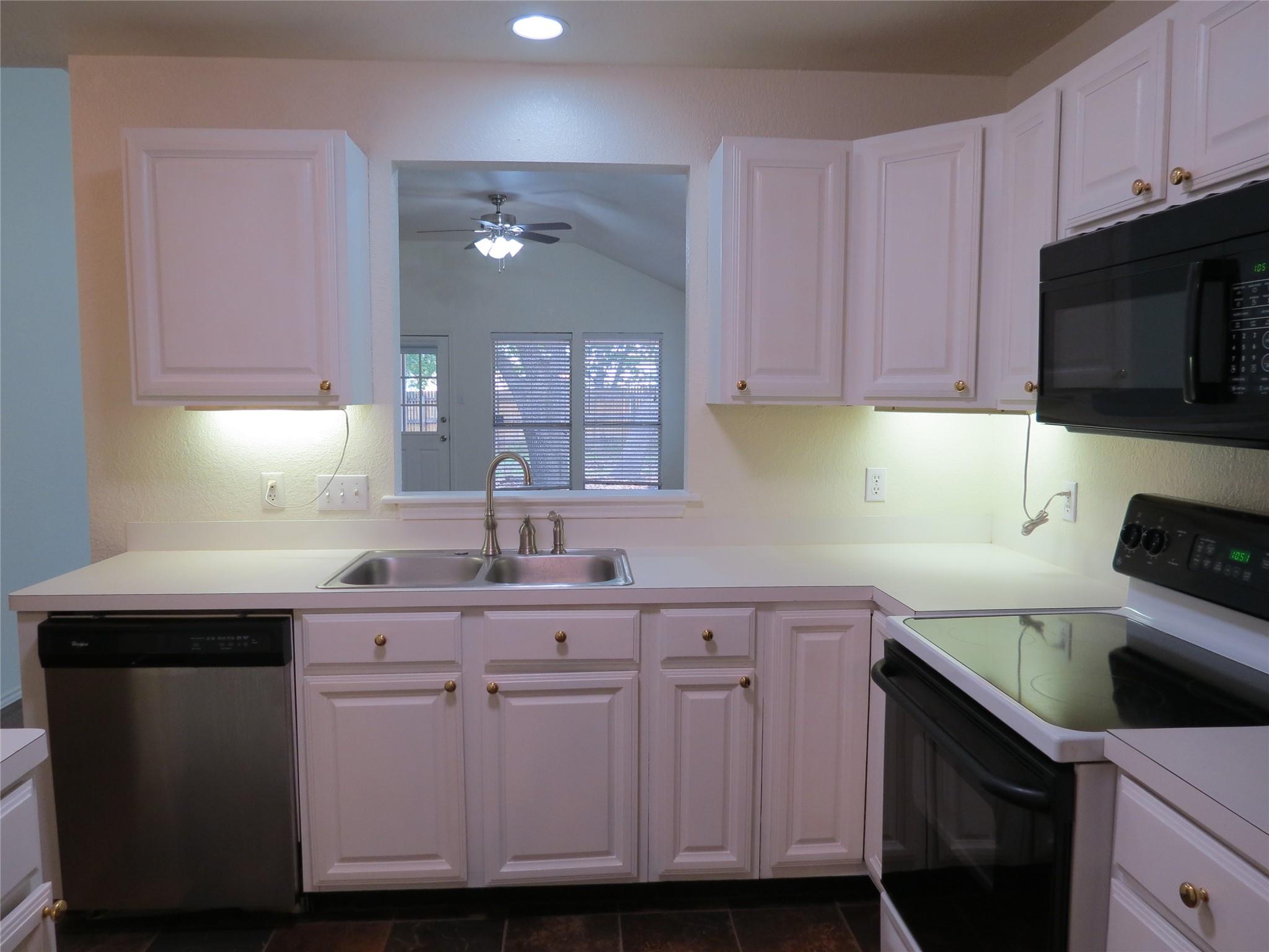 1503 Serene Oaks Dr, Cedar Park, TX 78613