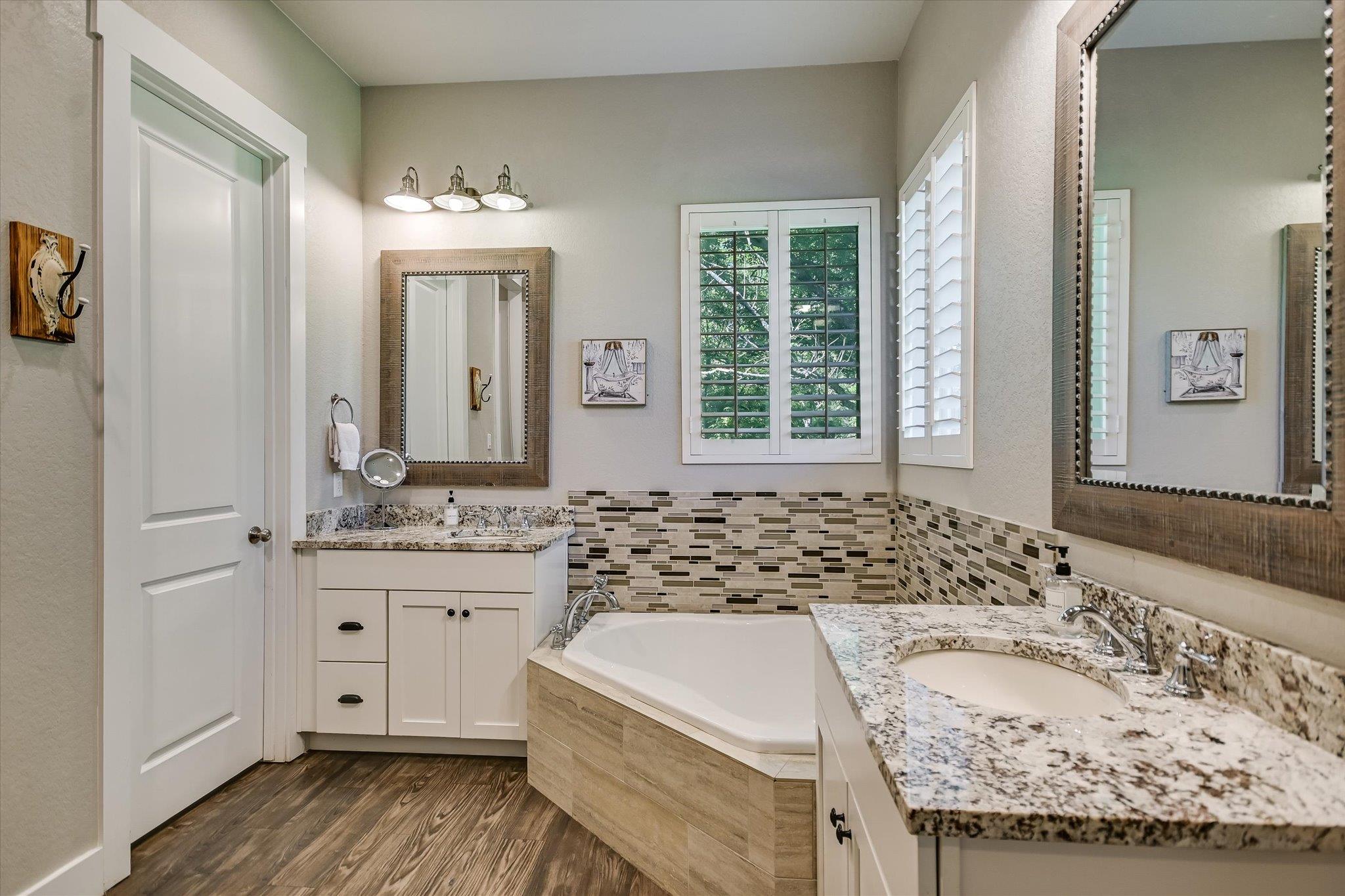 2700 Flite Acres Rd, Wimberley, TX 78676