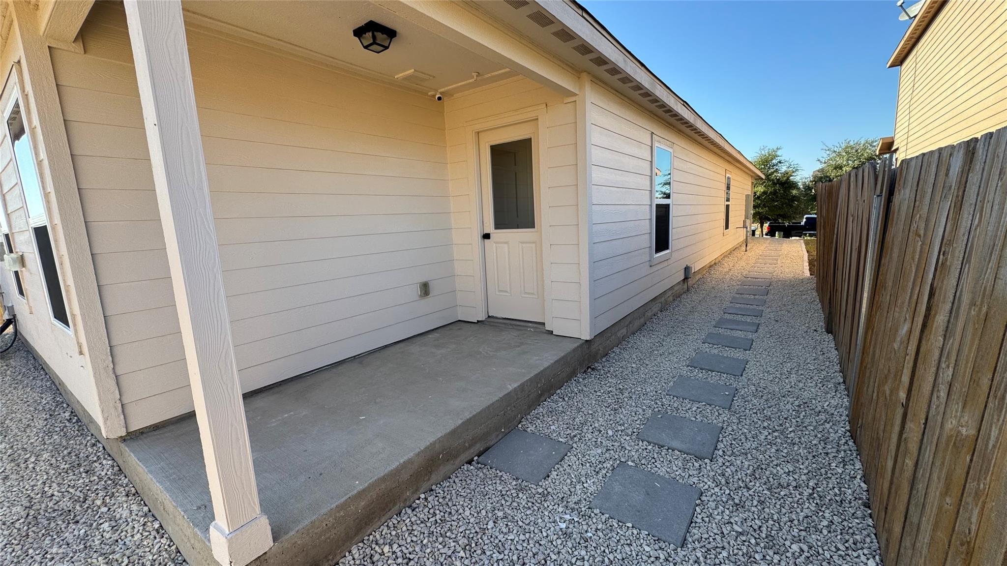 1421 Breanna Ln, Kyle, TX 78640