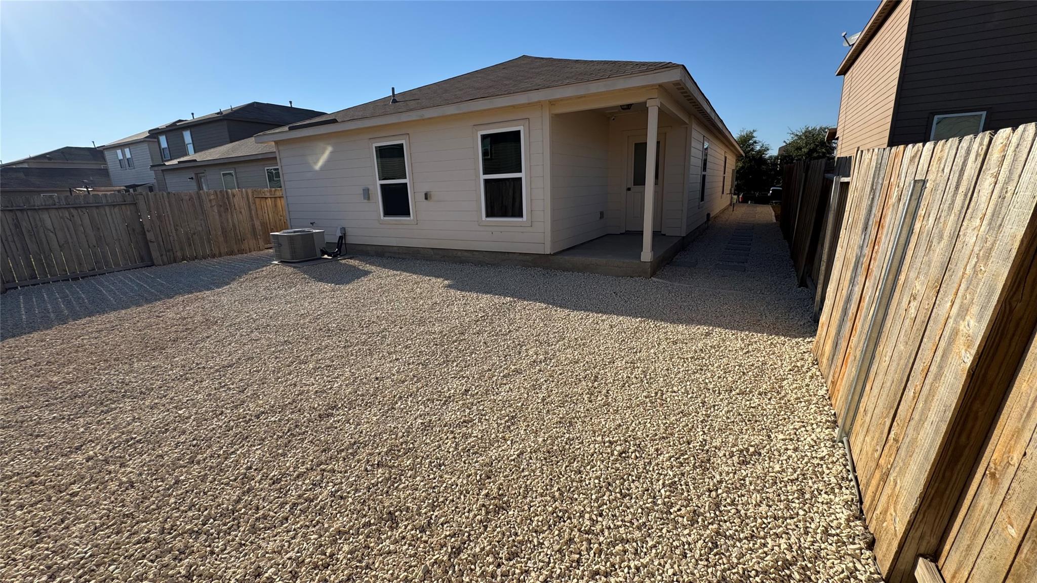 1421 Breanna Ln, Kyle, TX 78640