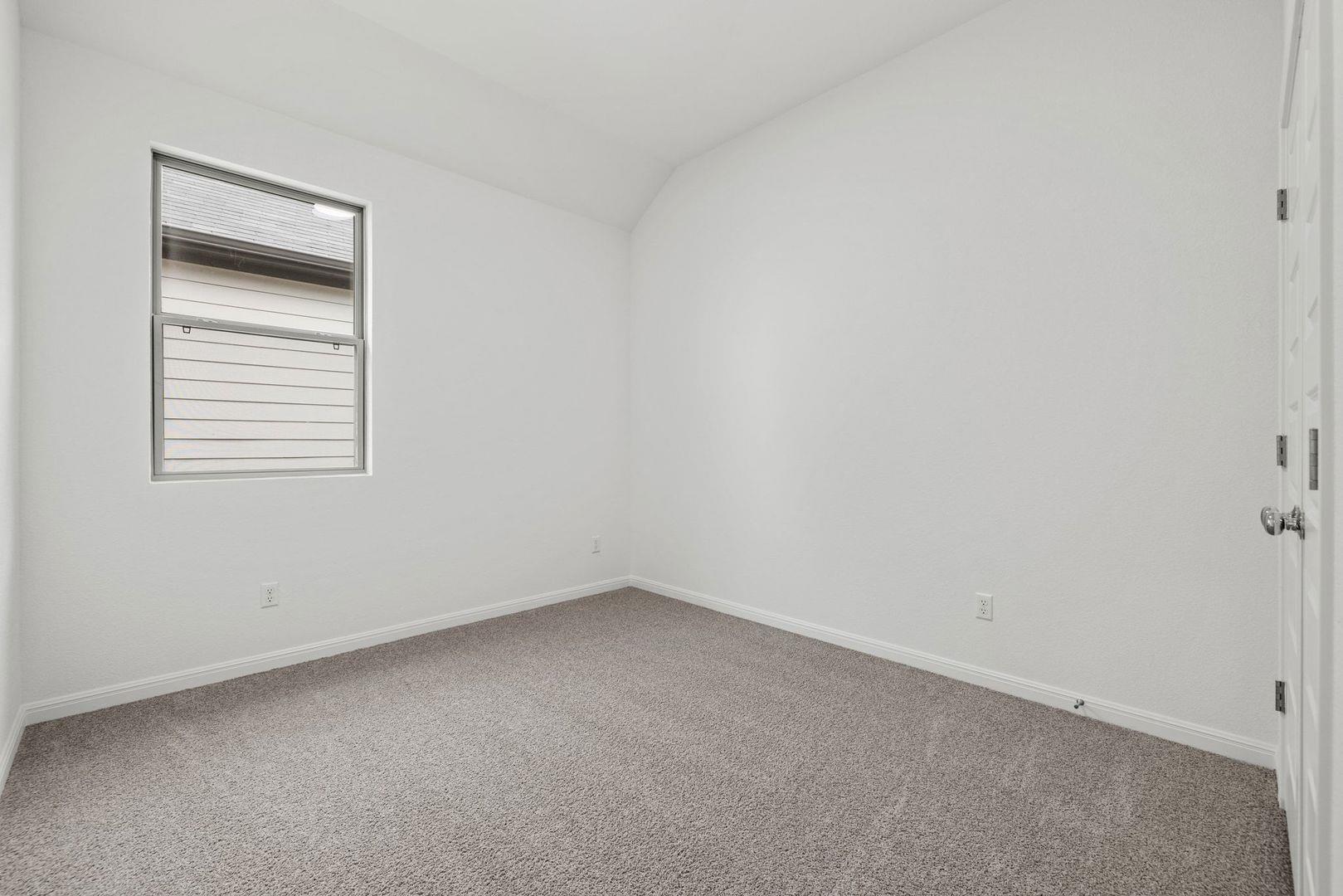 214 Hornet St, Elgin, TX 78621