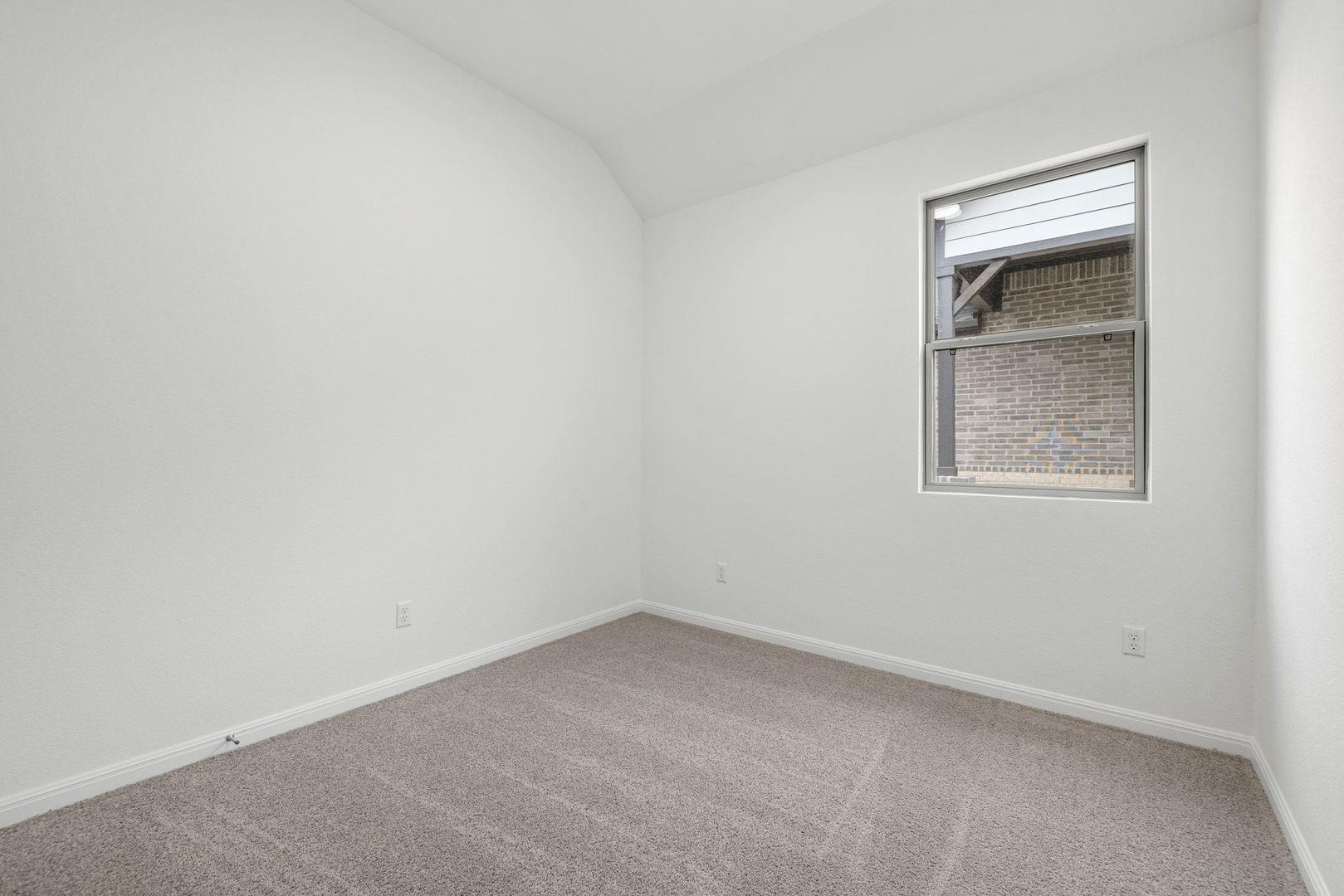 214 Hornet St, Elgin, TX 78621