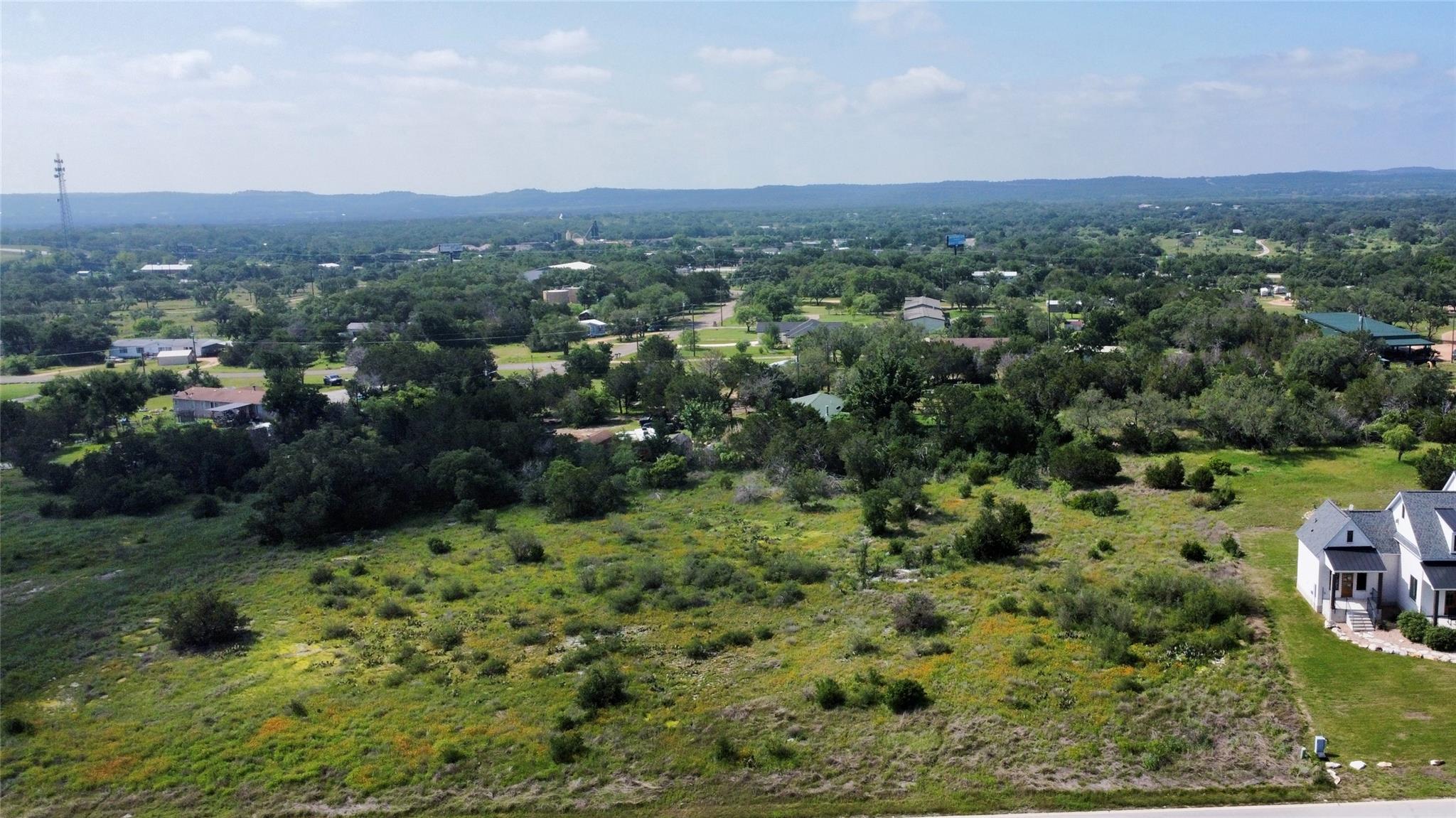 237 Spicewood Trails Dr, Spicewood, TX 78669