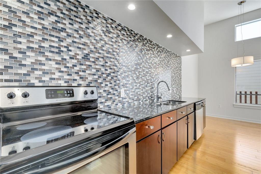 2200 Dickson Dr # 231, Austin, TX 78704