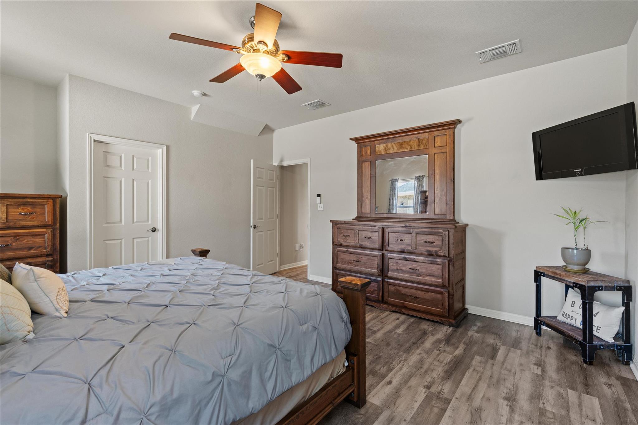 341 Richards Dr, Buda, TX 78610