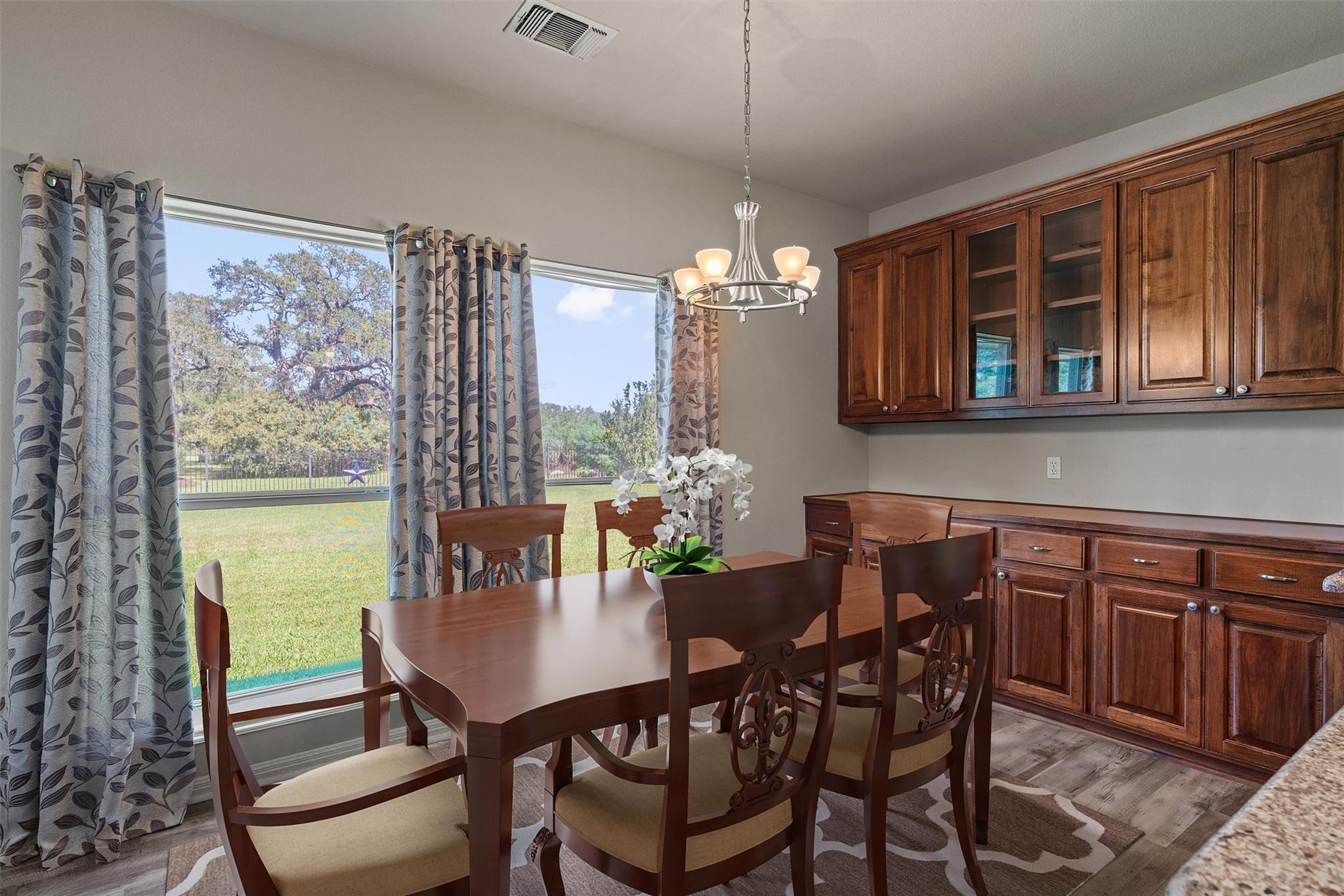 341 Richards Dr, Buda, TX 78610