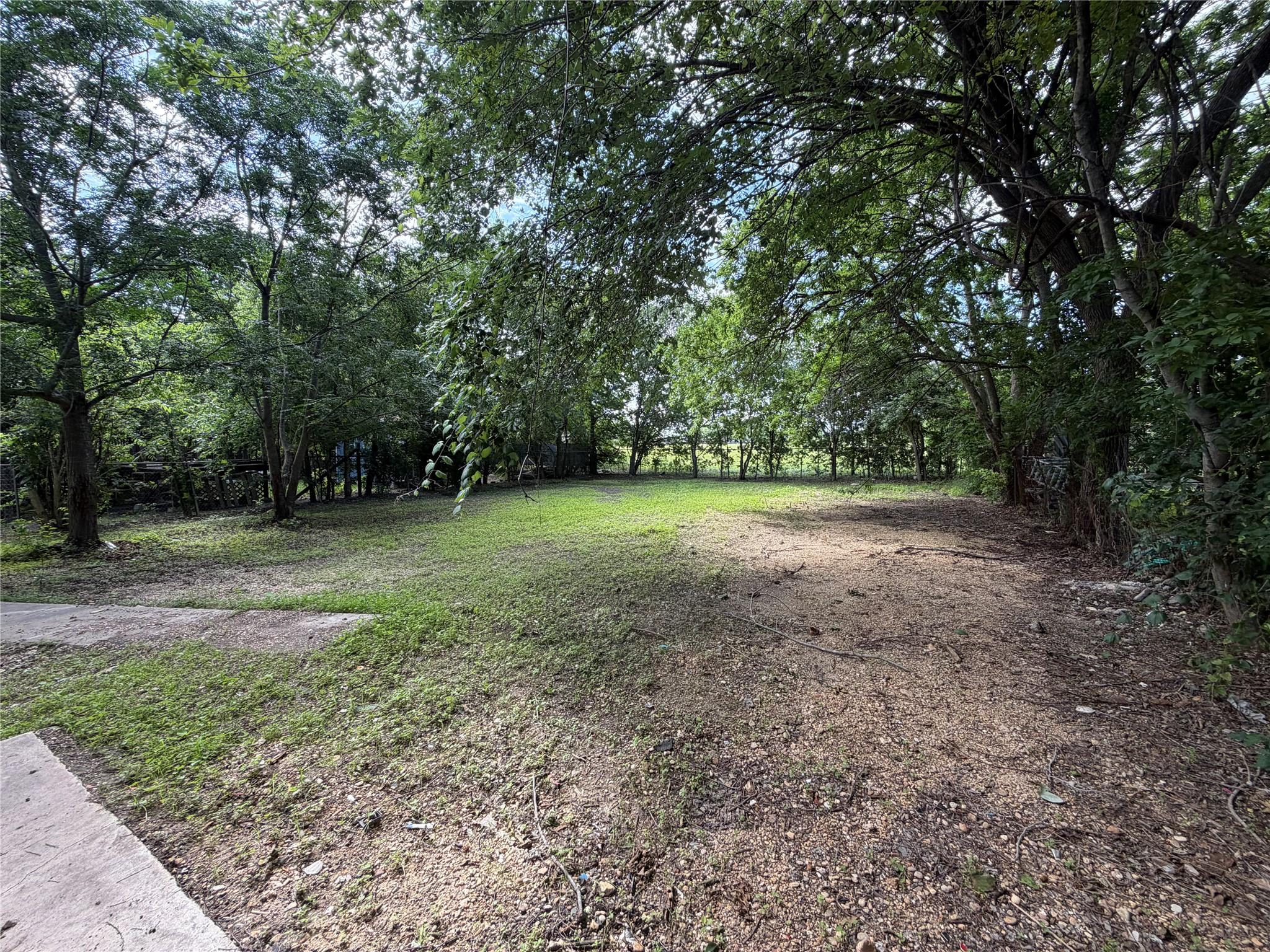 506 Ruddy St, Lockhart, TX 78644