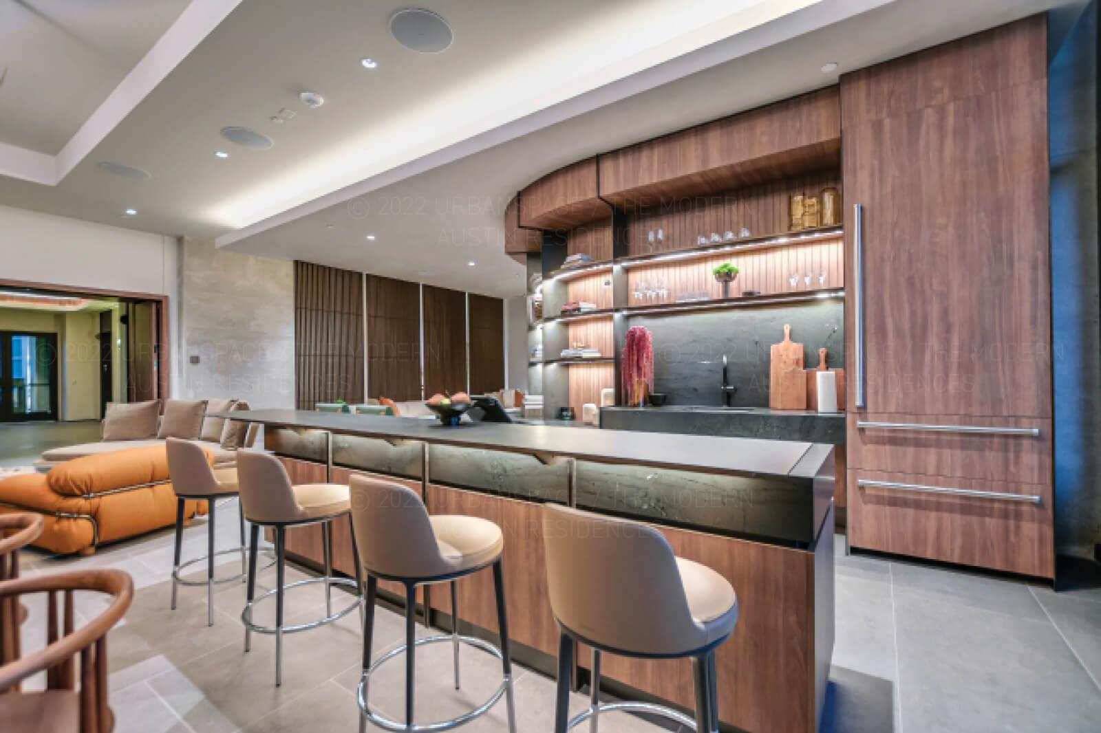 610 Davis St # 2110, Austin, TX 78701