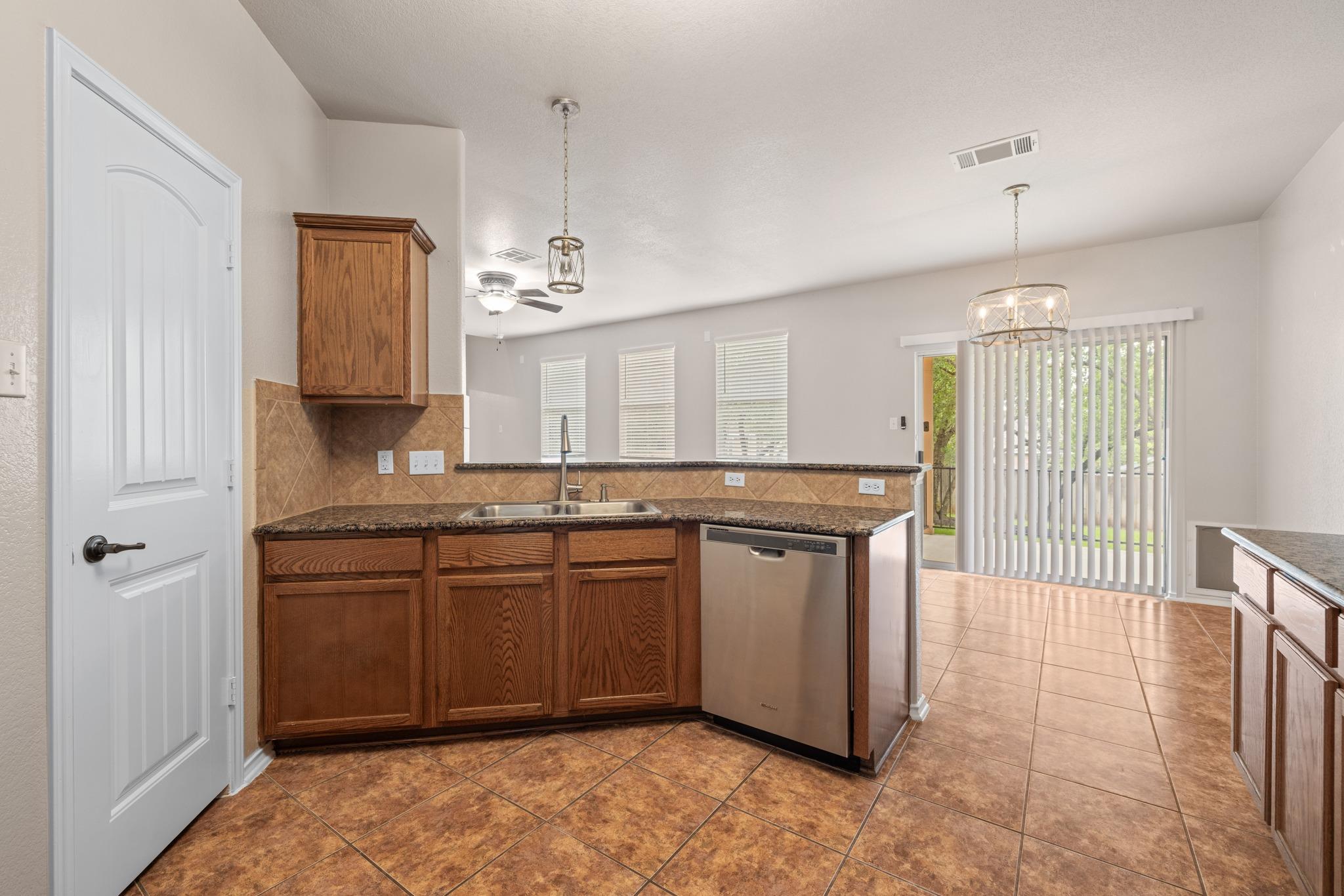 403 Red Hawk Dr, Leander, TX 78641