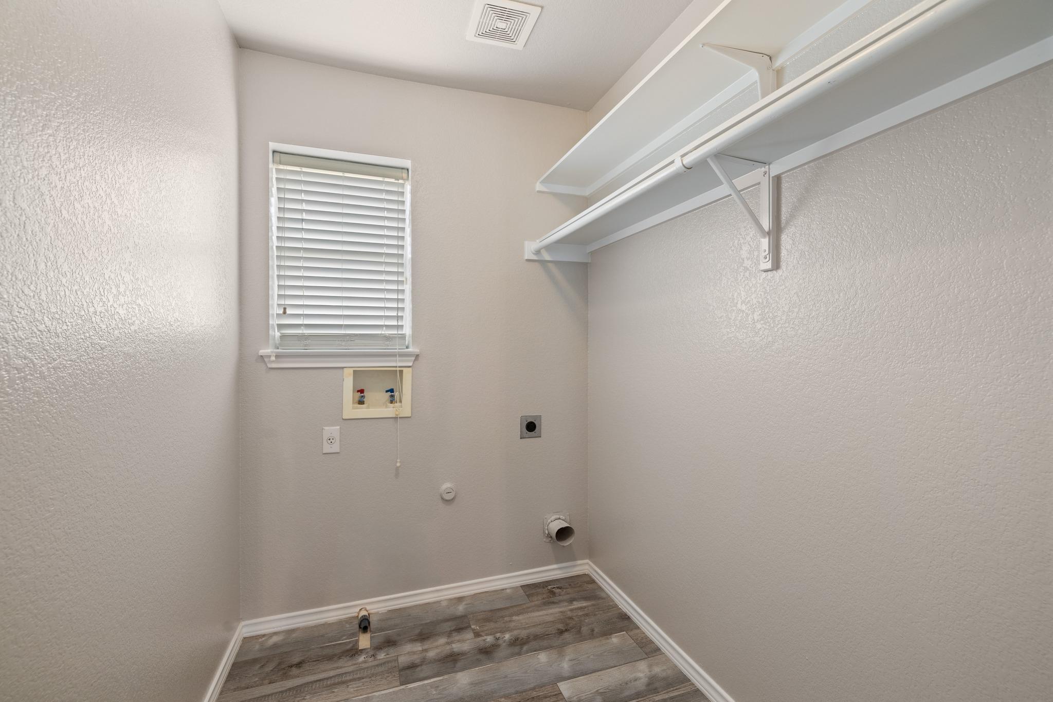 403 Red Hawk Dr, Leander, TX 78641
