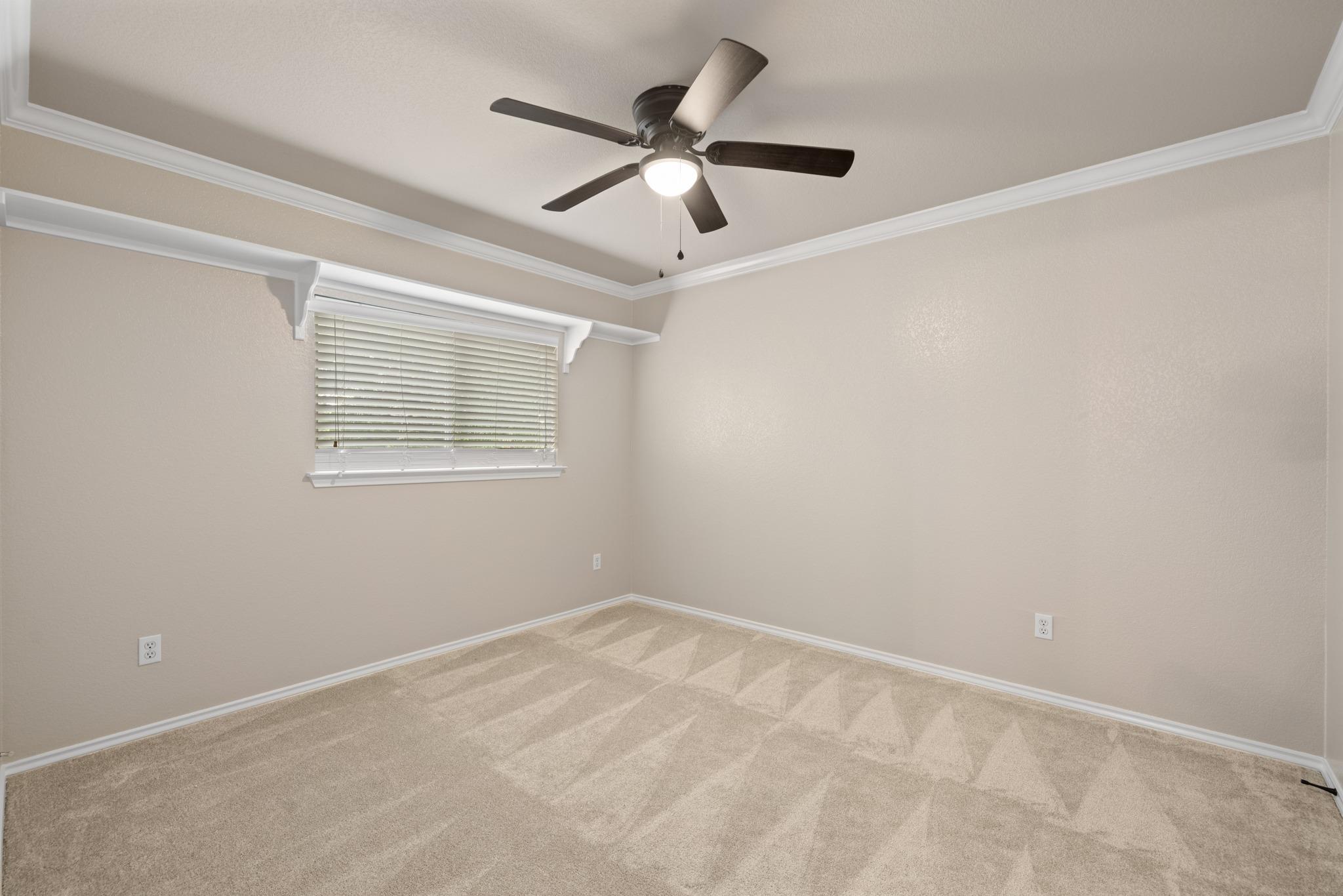 403 Red Hawk Dr, Leander, TX 78641