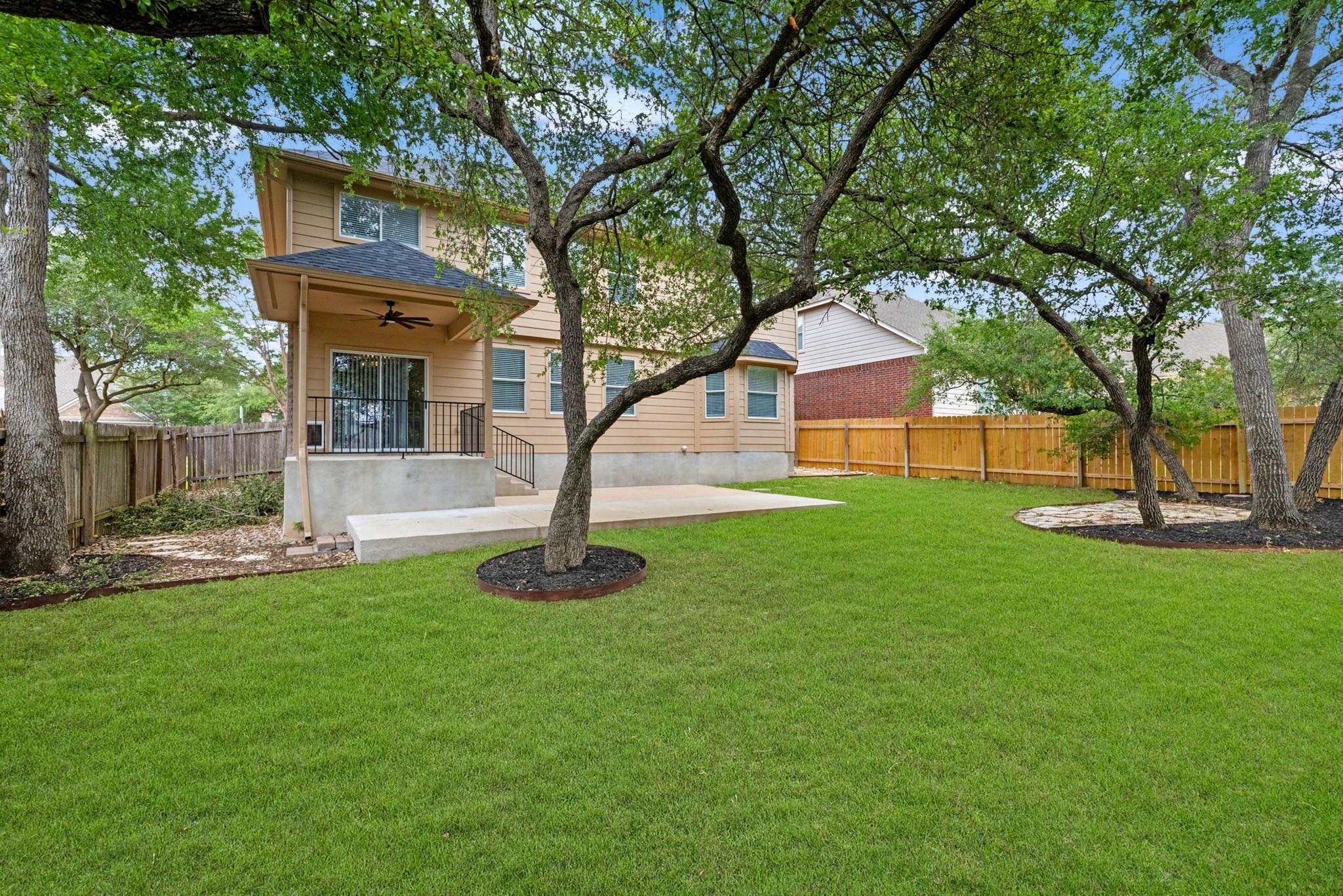 403 Red Hawk Dr, Leander, TX 78641