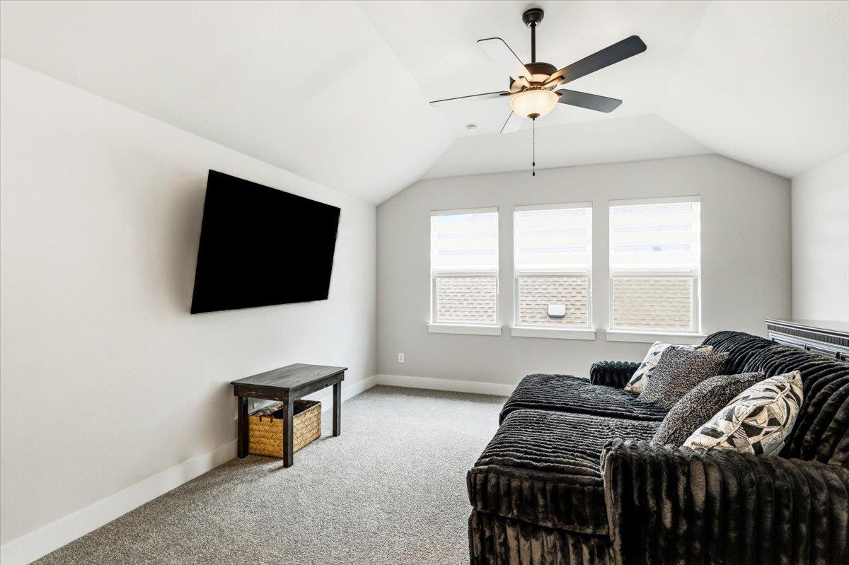 117 Peacevine Ln, Liberty Hill, TX 78642