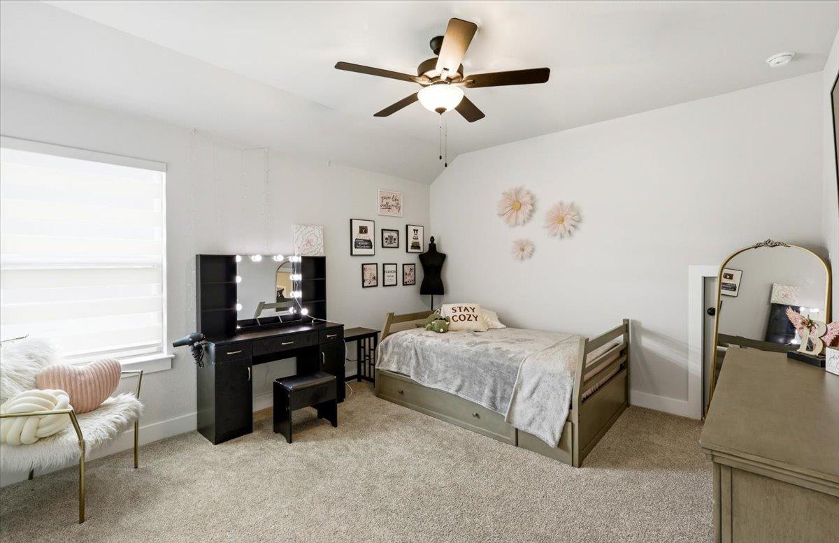 117 Peacevine Ln, Liberty Hill, TX 78642