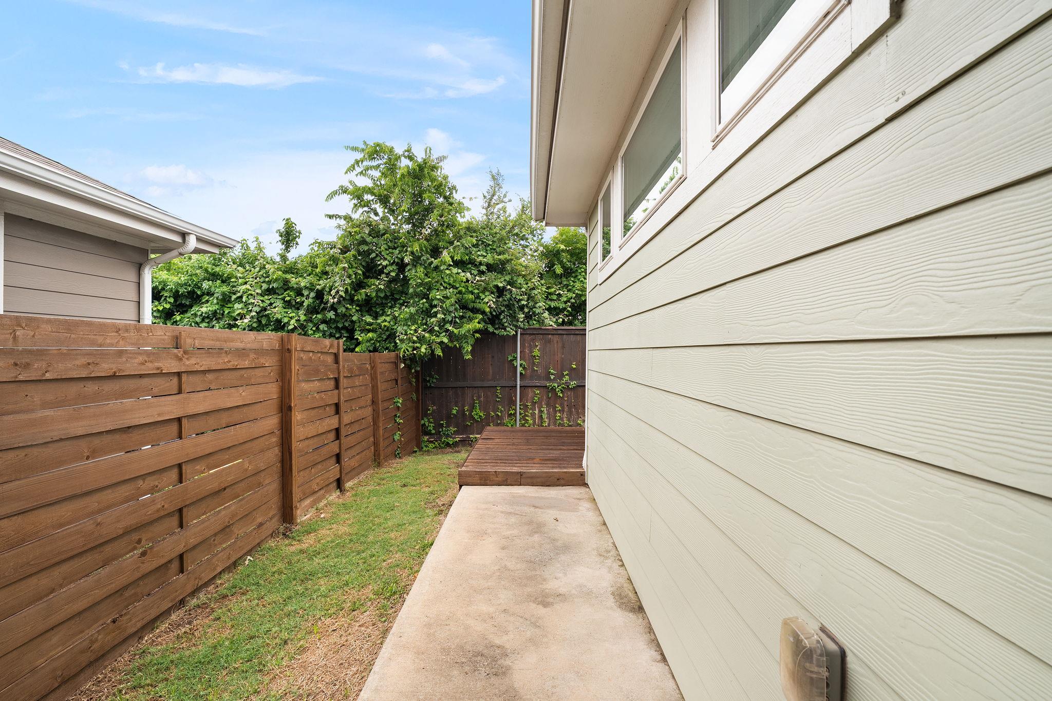 2307 Hermia St # 24, Austin, TX 78741