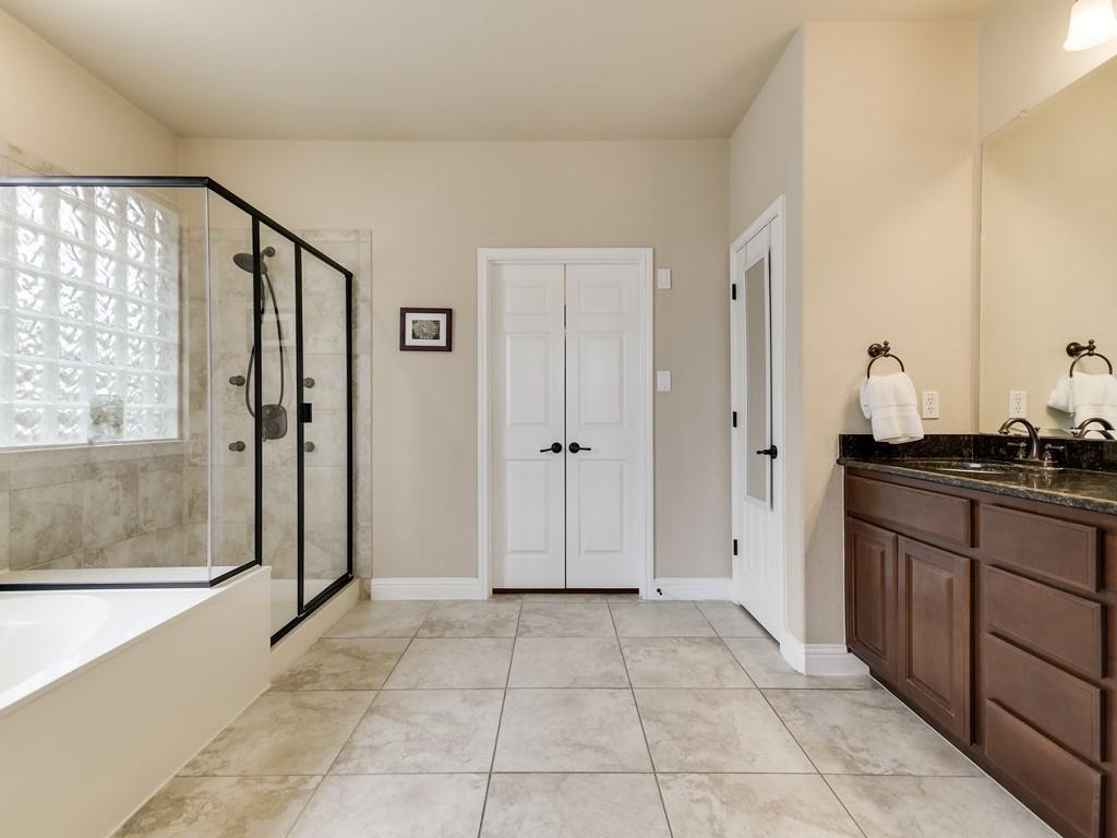 310 Glen Hollow St, Cedar Park, TX 78613