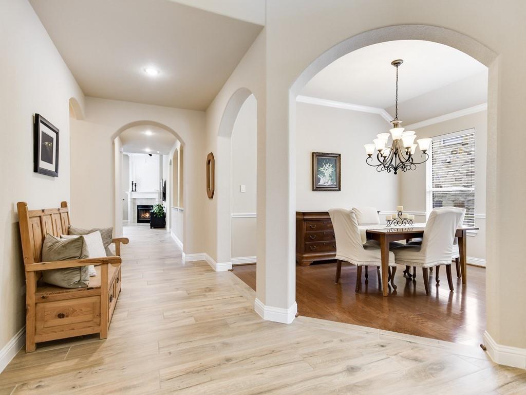 310 Glen Hollow St, Cedar Park, TX 78613