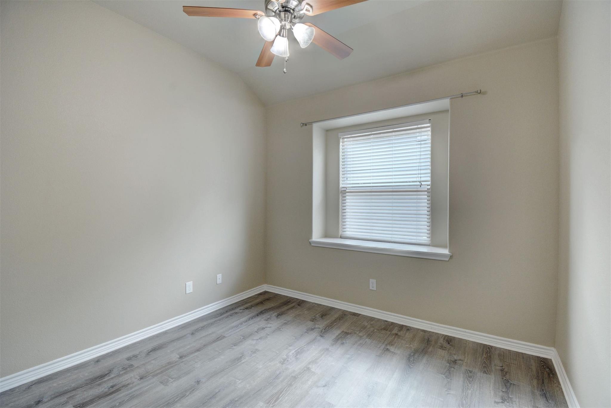 129 N Kaupo Dr # B, Bastrop, TX 78602