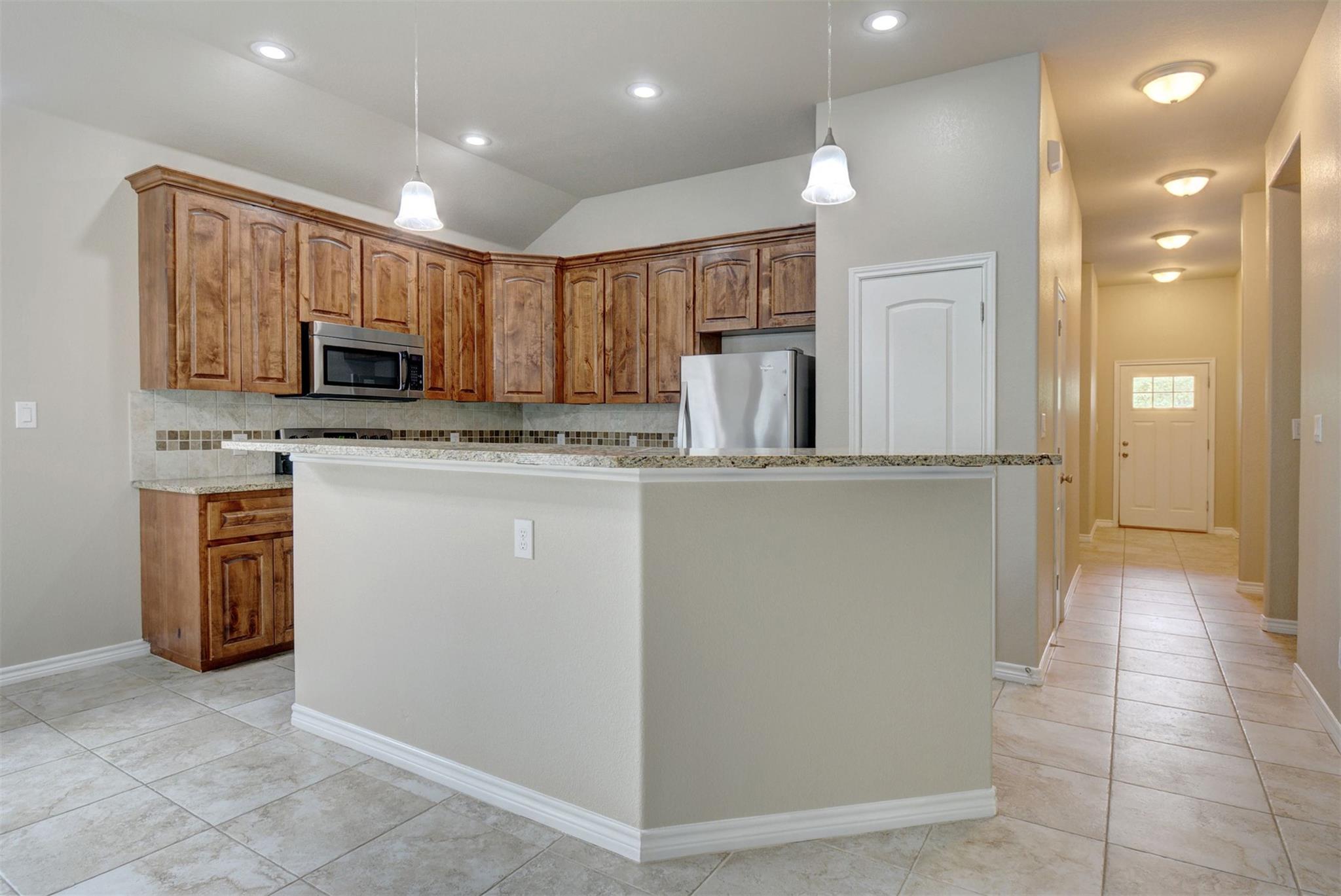 129 N Kaupo Dr # B, Bastrop, TX 78602