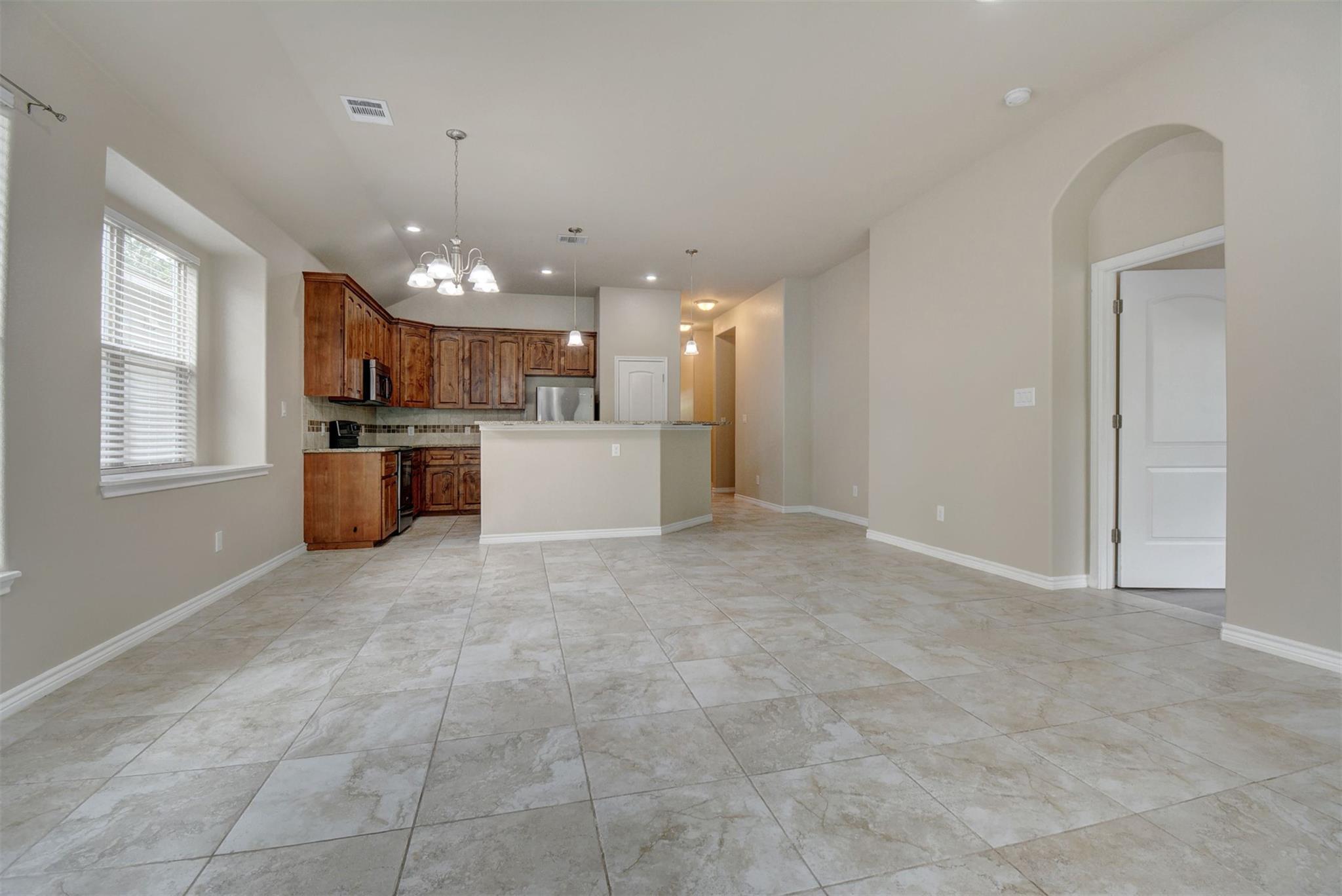 129 N Kaupo Dr # B, Bastrop, TX 78602