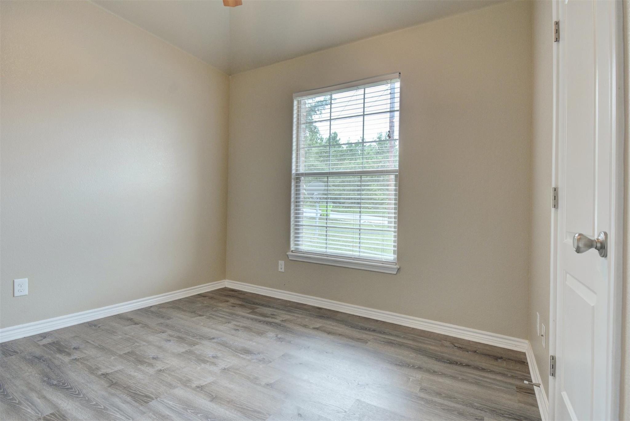 129 N Kaupo Dr # B, Bastrop, TX 78602