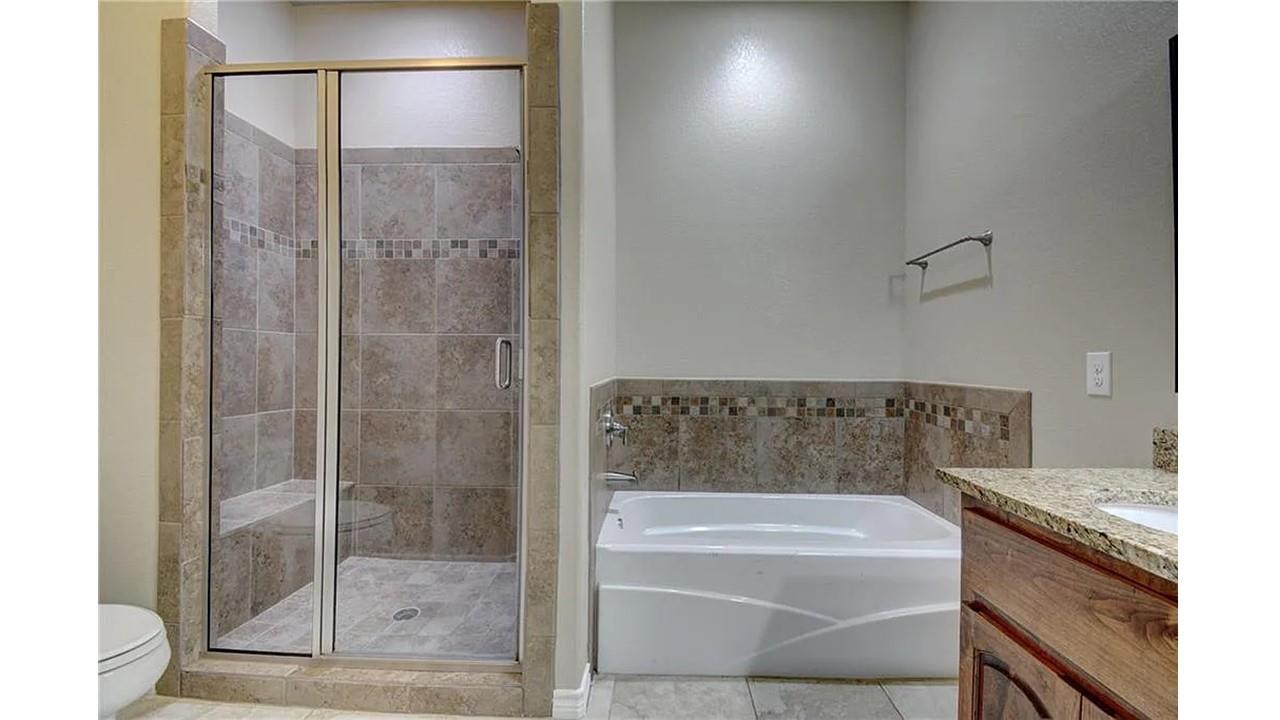 129 N Kaupo Dr # B, Bastrop, TX 78602