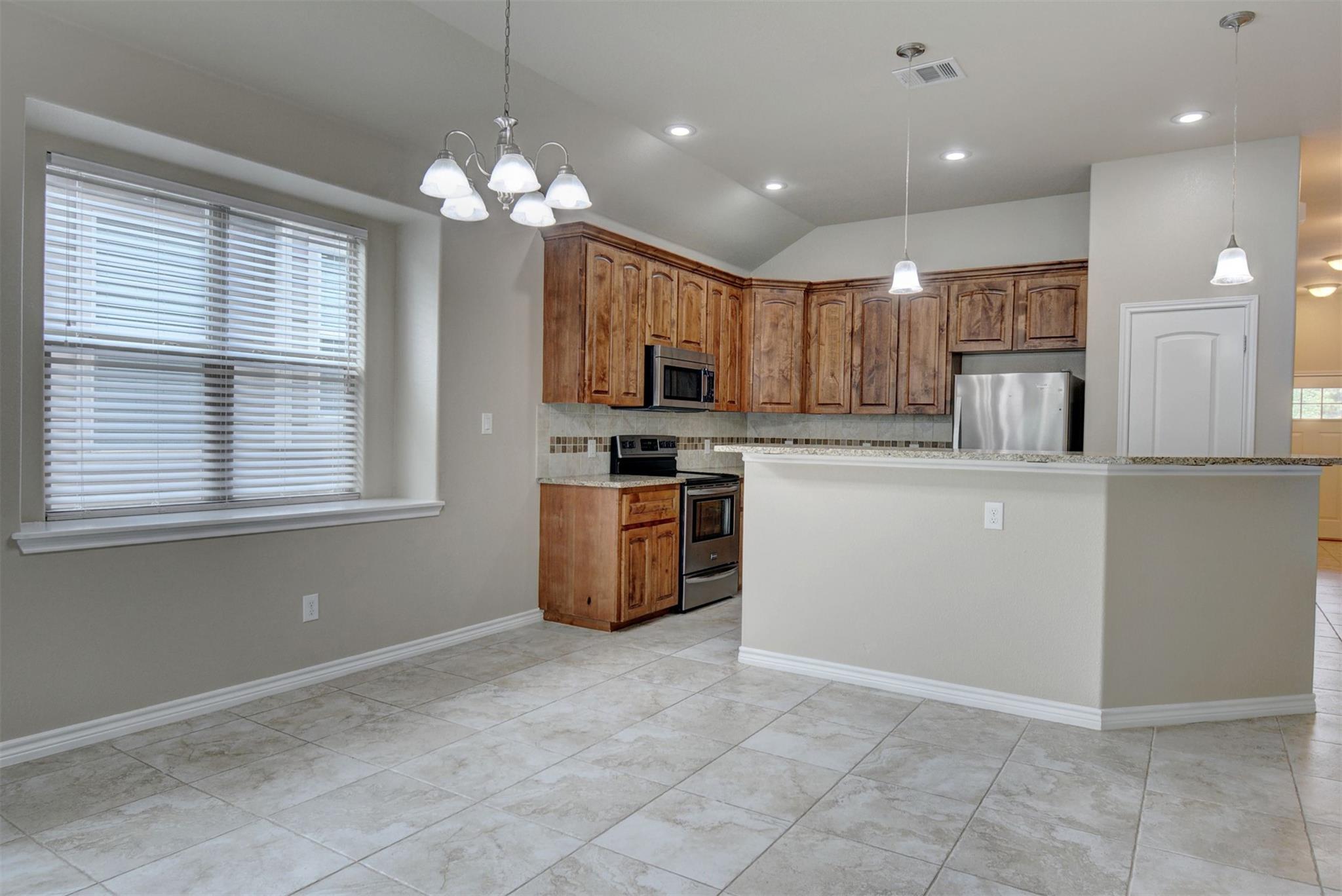 129 N Kaupo Dr # B, Bastrop, TX 78602