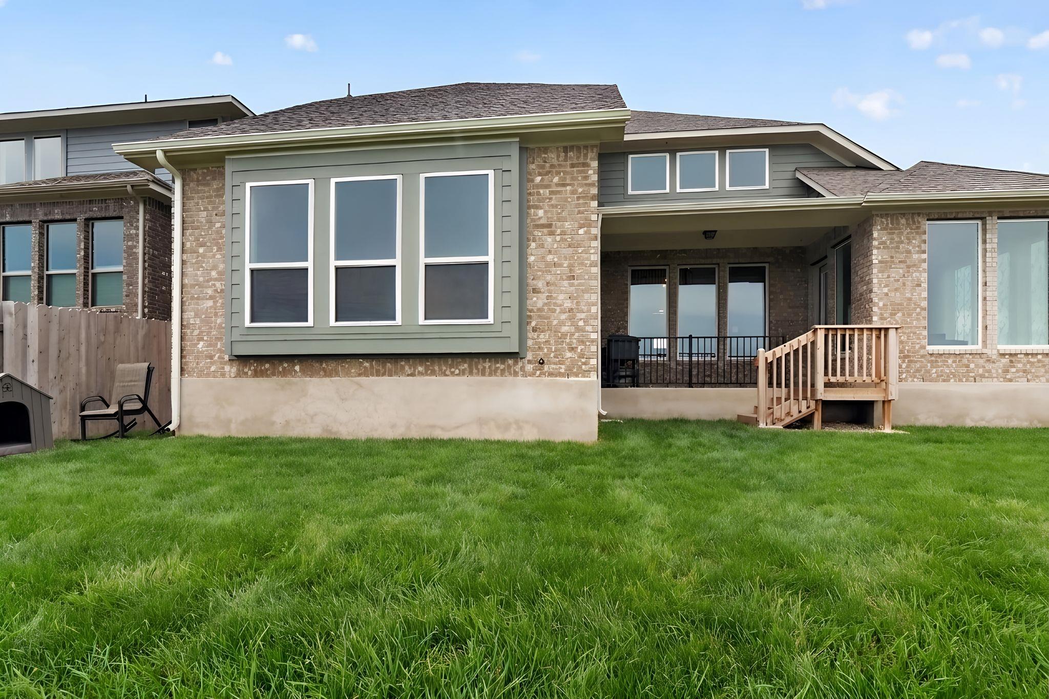 301 McMillian Dr, Liberty Hill, TX 78642